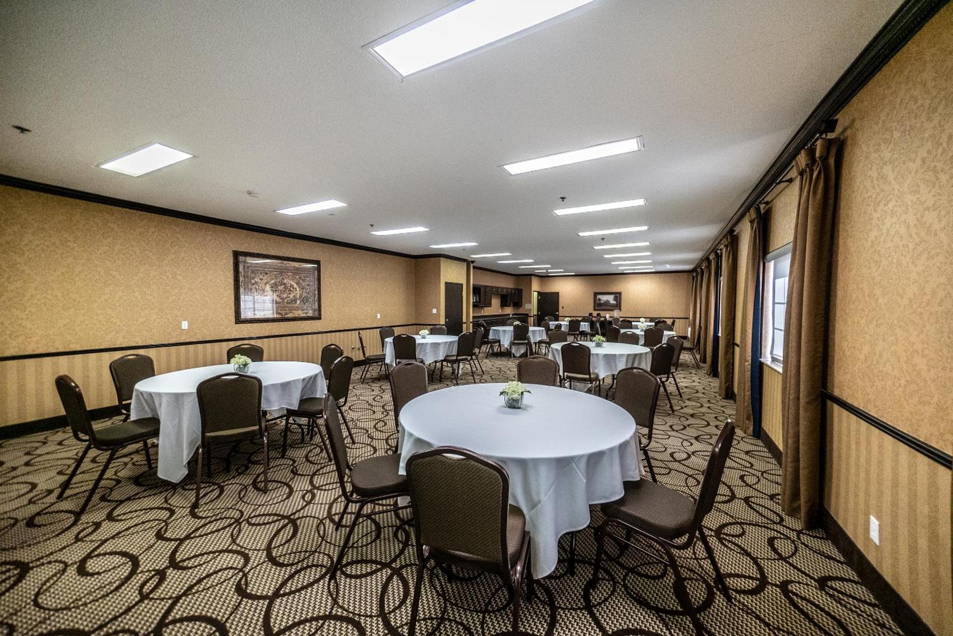 The Stone Castle Hotel & Conference Center photo 10