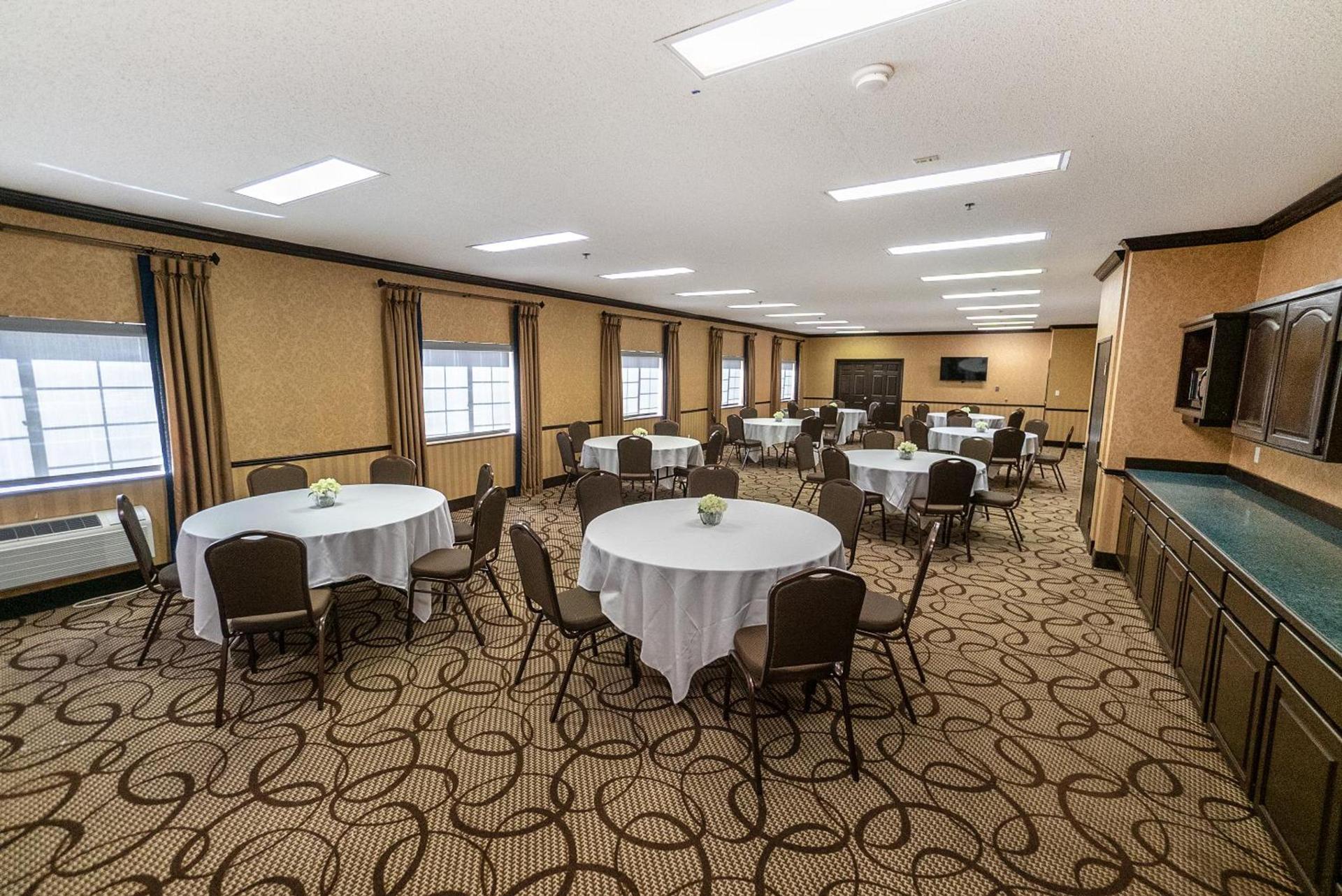 The Stone Castle Hotel & Conference Center photo 12