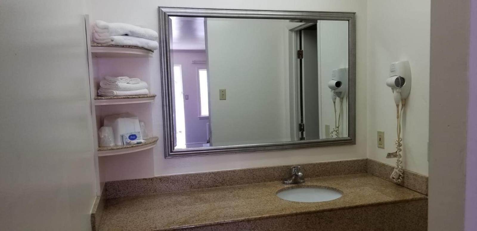 Budget Lodge photo 21