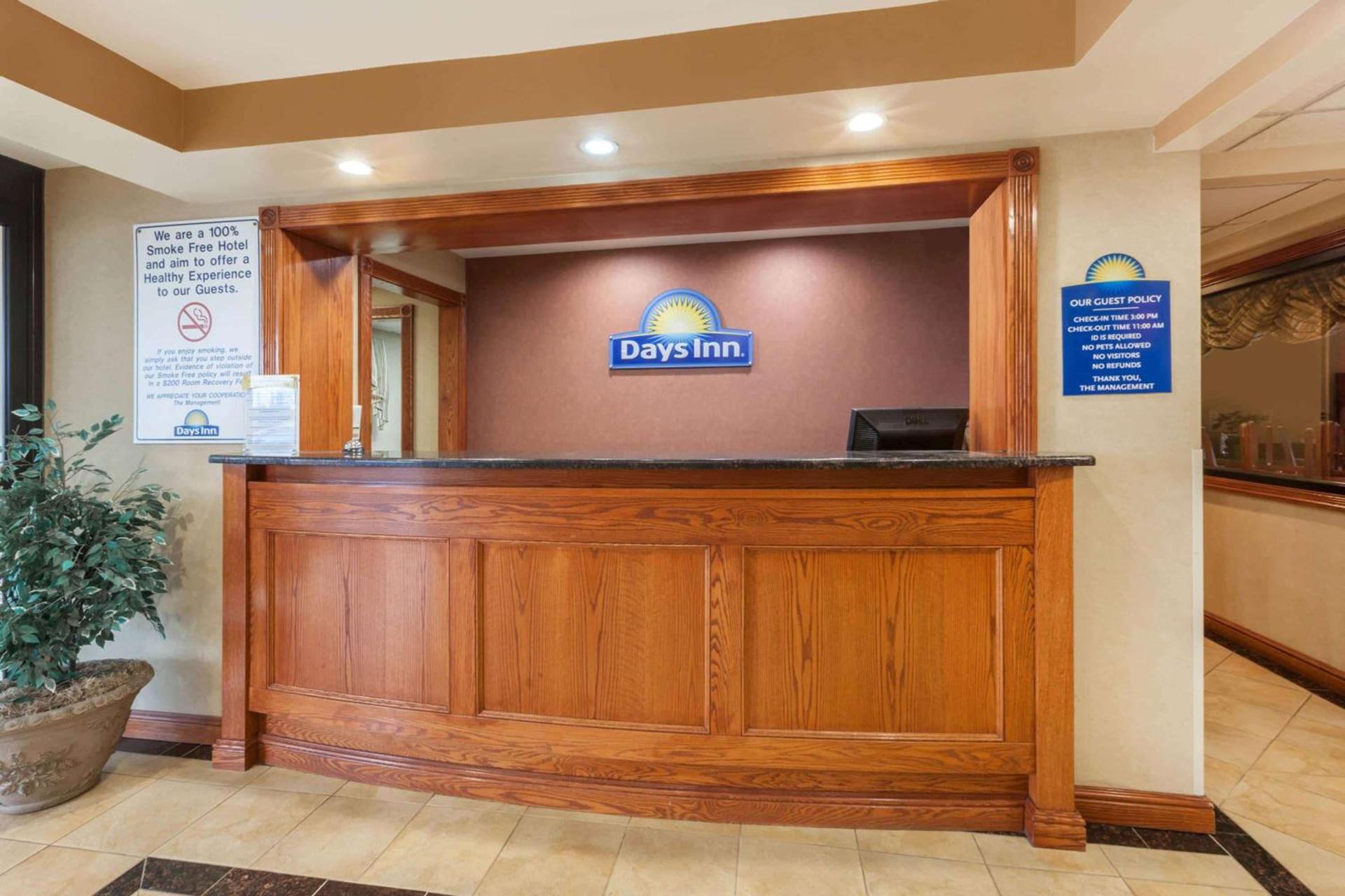Econo Lodge Woodbridge photo 5