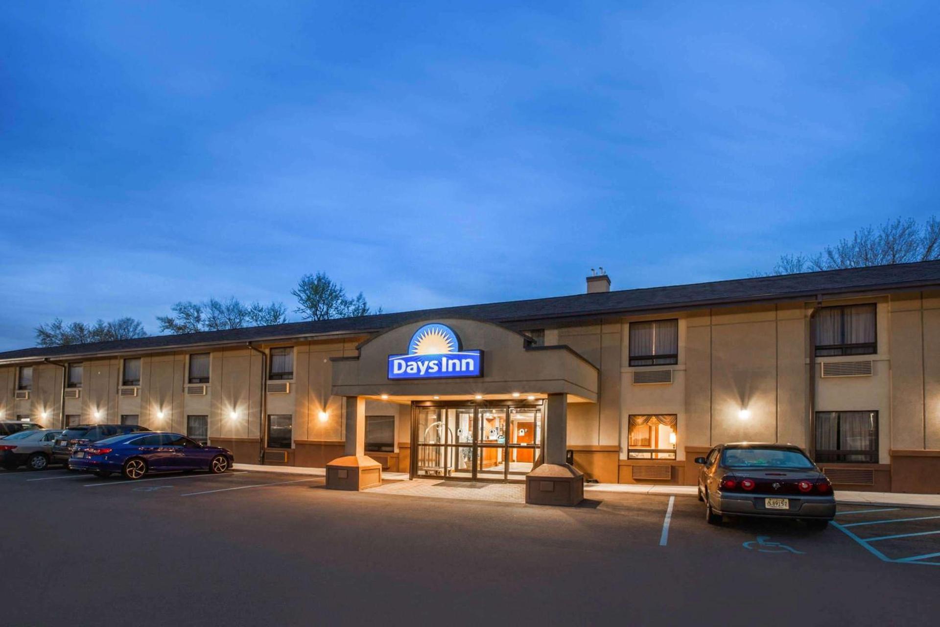 Econo Lodge Woodbridge photo 4