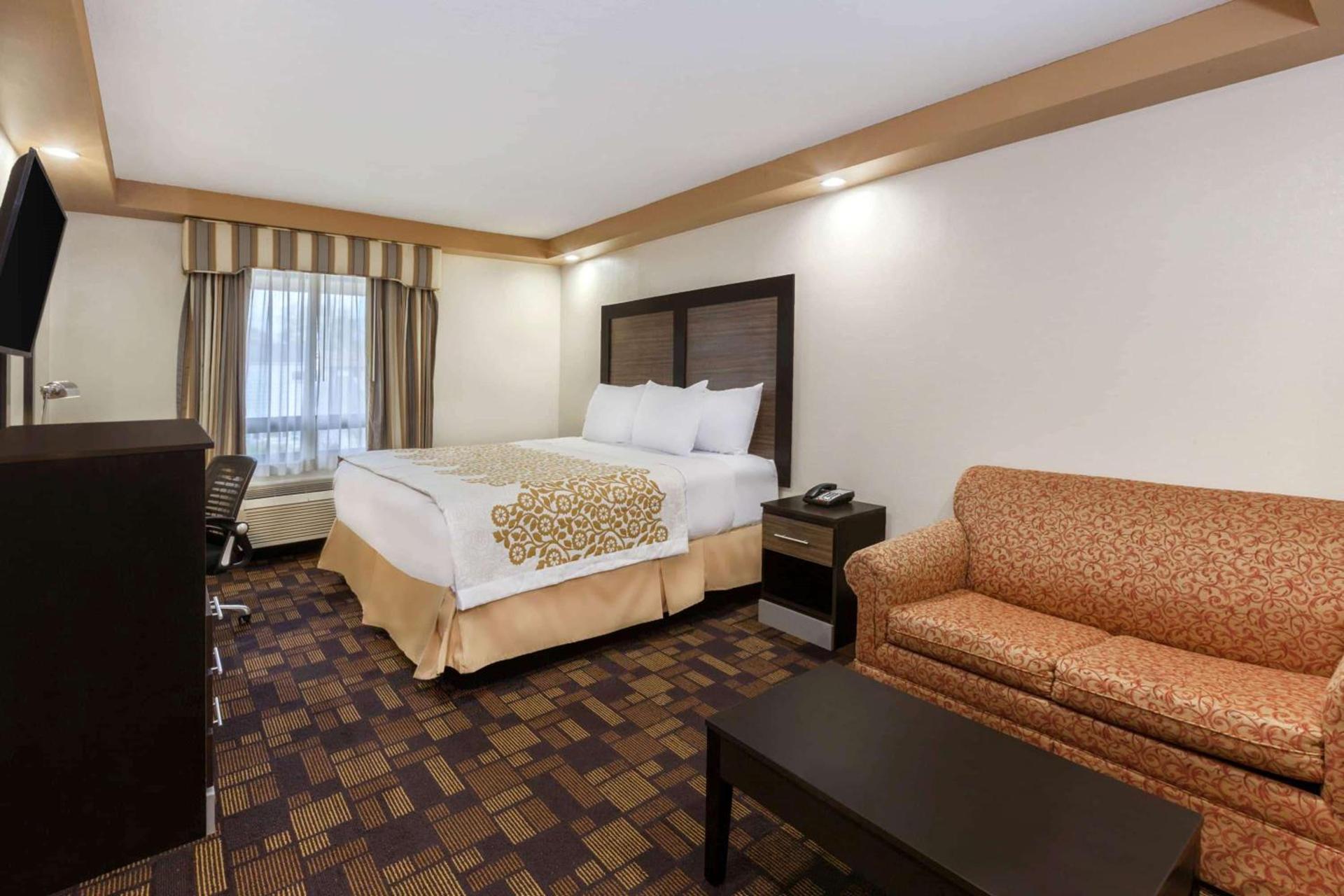 Econo Lodge Woodbridge photo 8