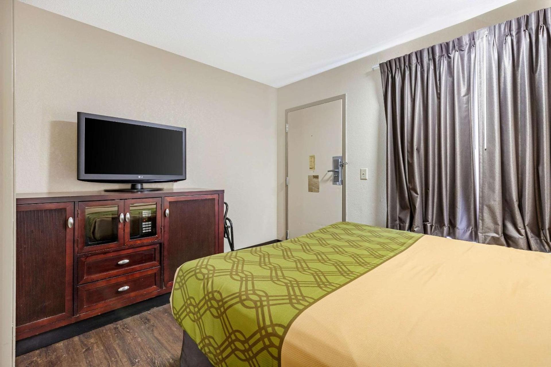 Econo Lodge Augusta, Downtown photo 50