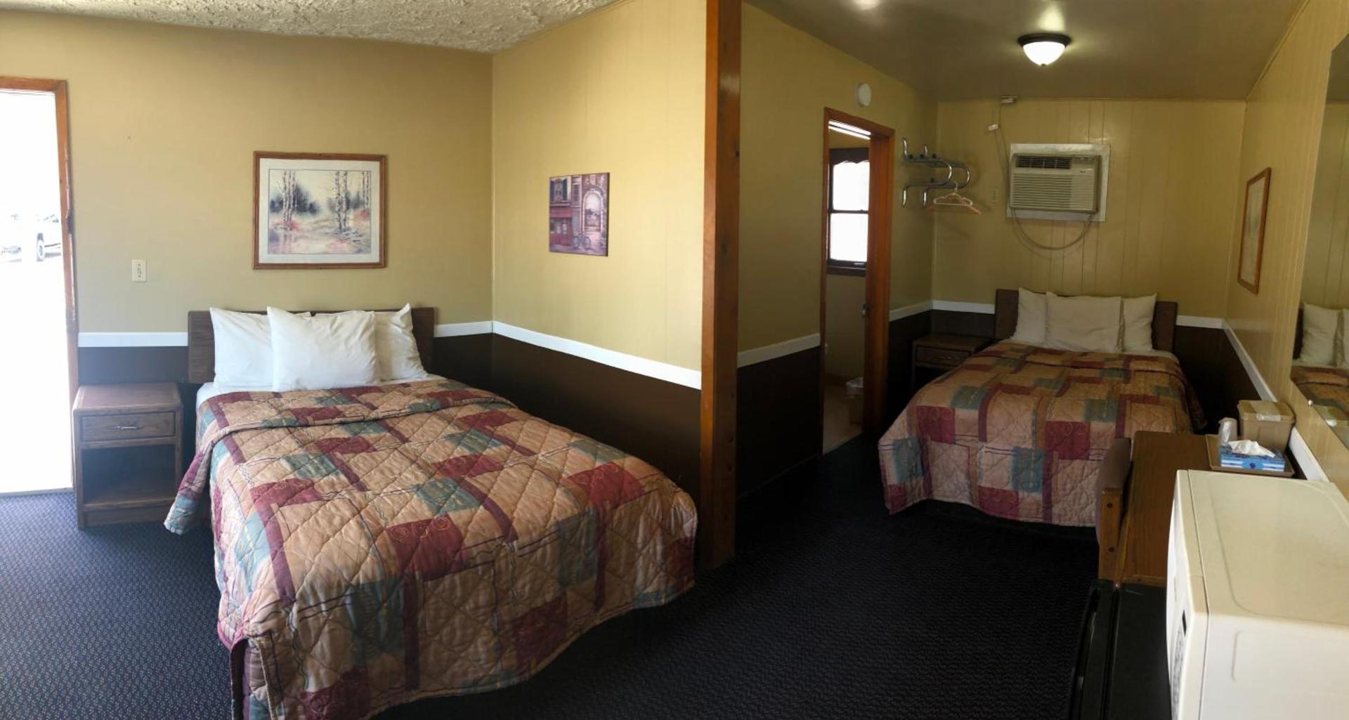 Geneva Inn photo 4
