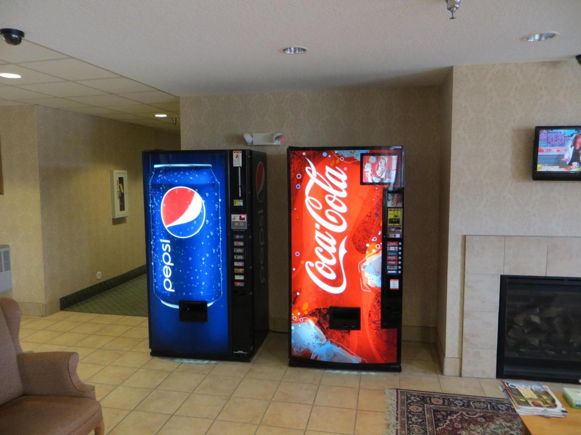 Microtel Inn & Suites by Wyndham Colfax photo 7