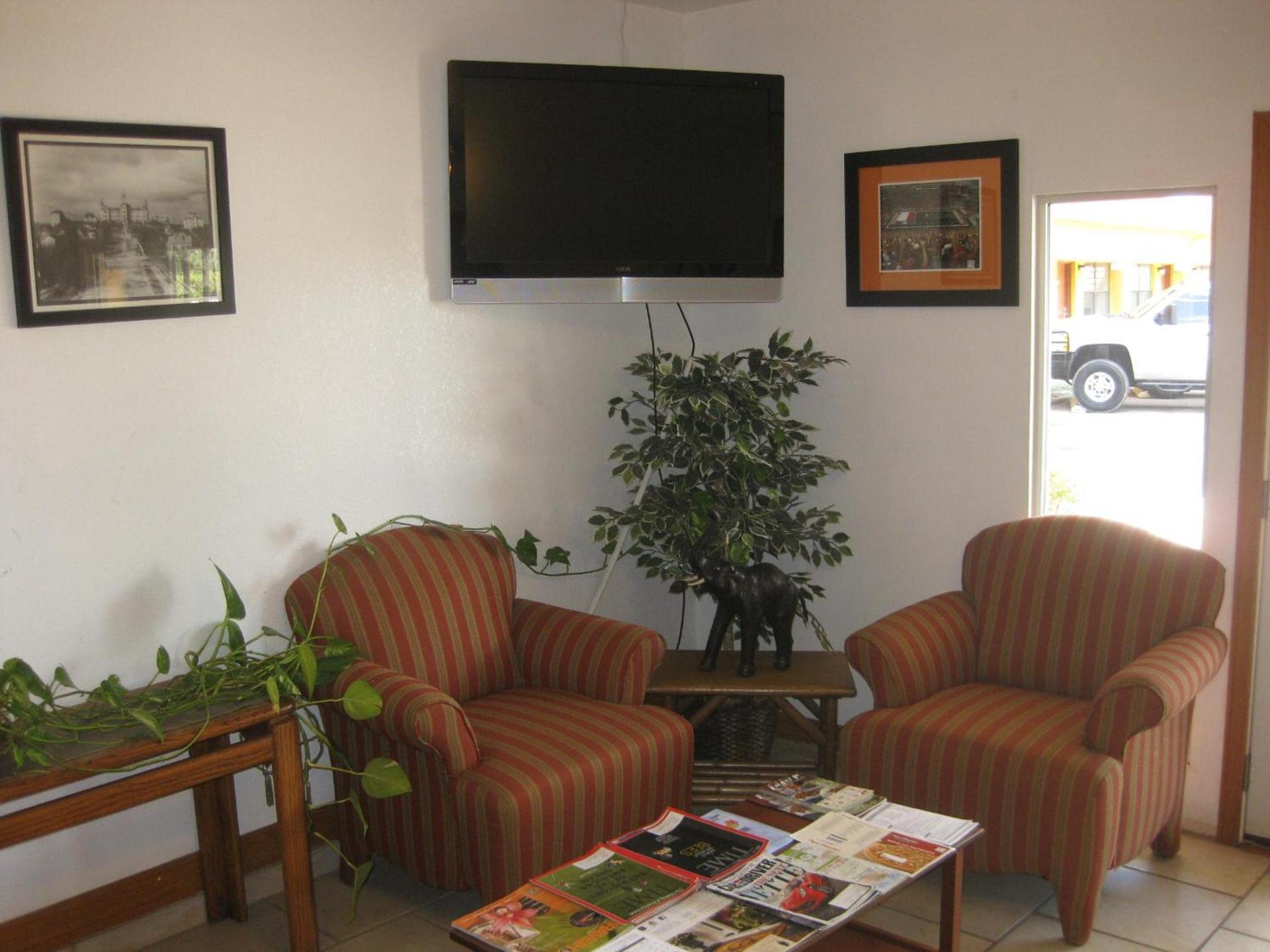 Heart of Texas Motel photo 2