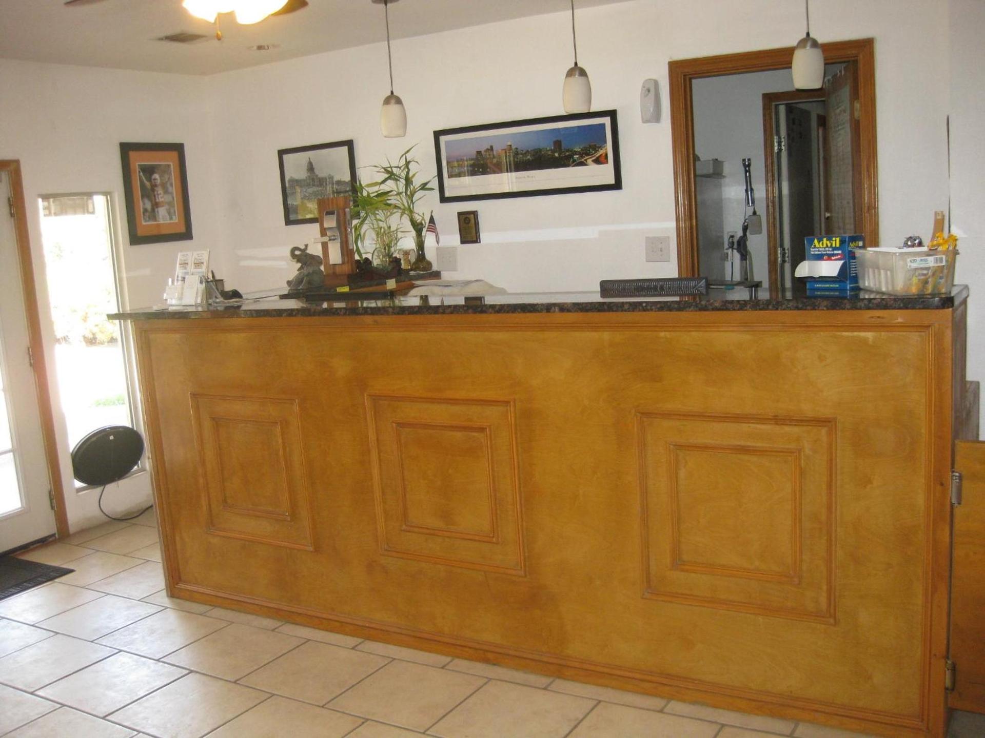 Heart of Texas Motel photo 19