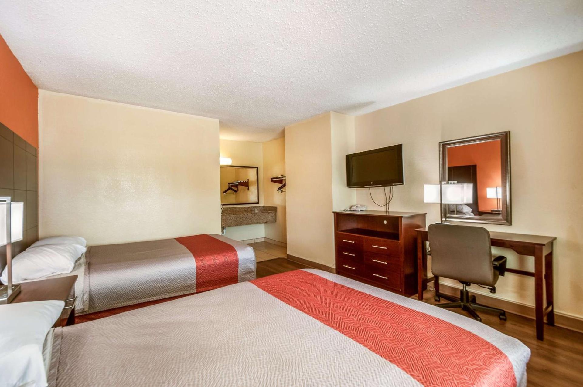 Motel 6-Washington, DC - Convention Center photo 18