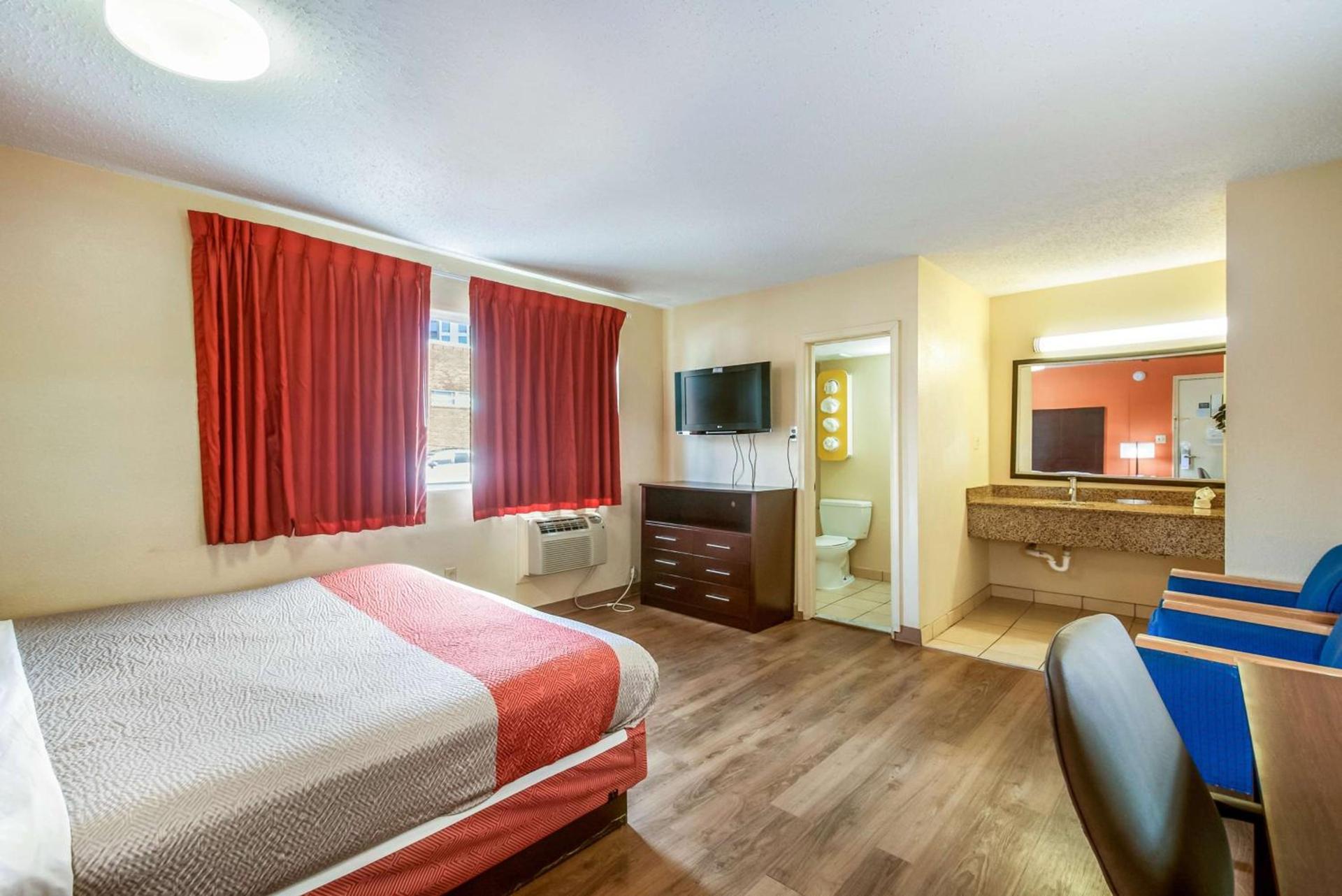 Motel 6-Washington, DC - Convention Center photo 19