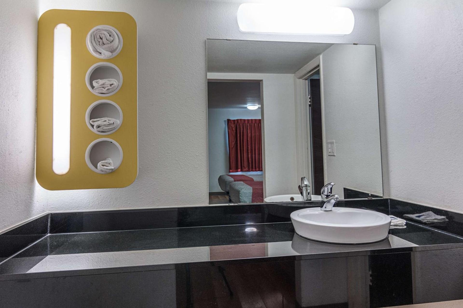 Motel 6-Texarkana, AR photo 19