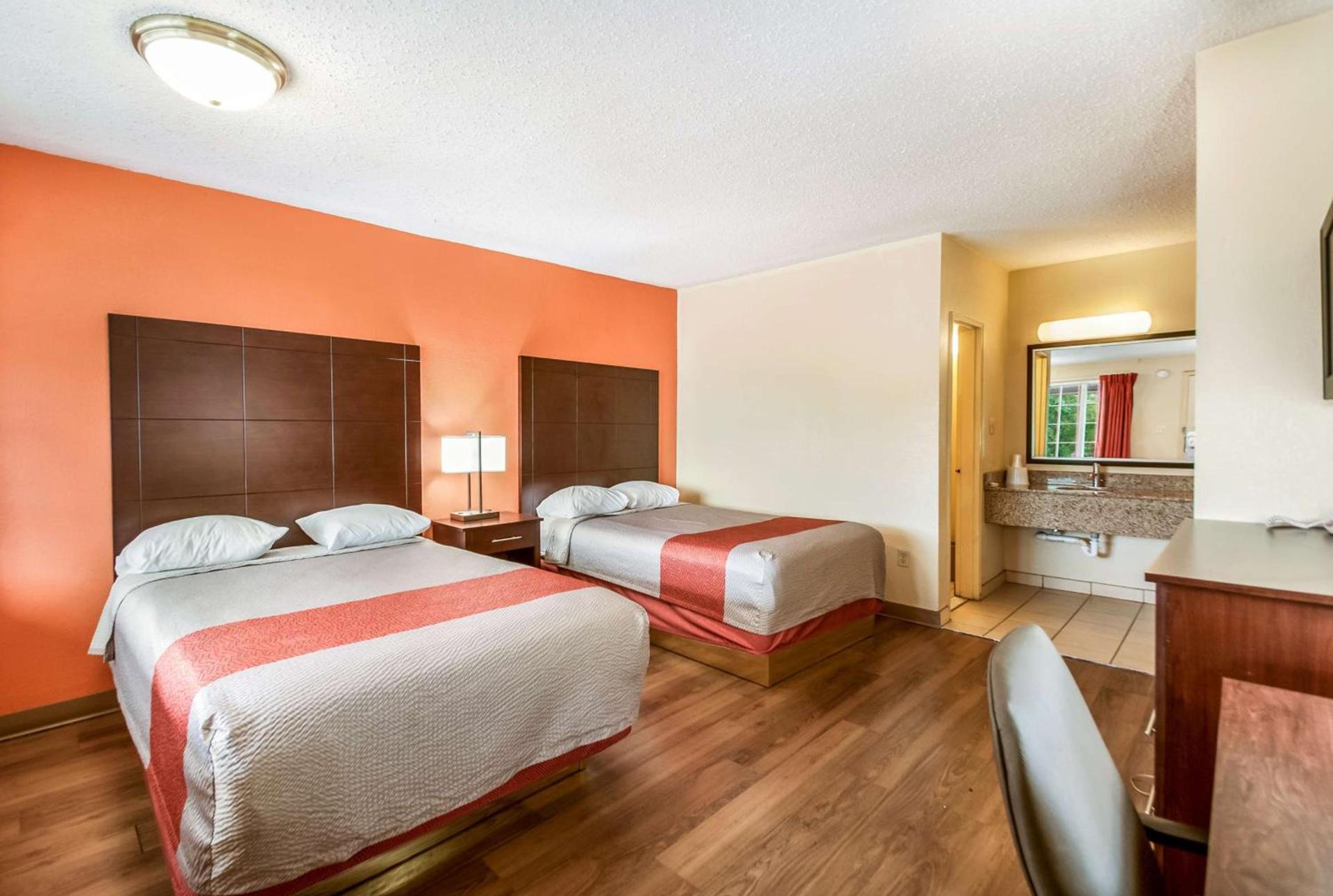 Motel 6-Washington, DC - Convention Center photo 25