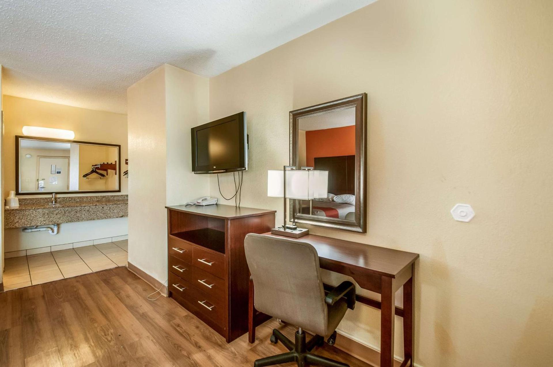 Motel 6-Washington, DC - Convention Center photo 26