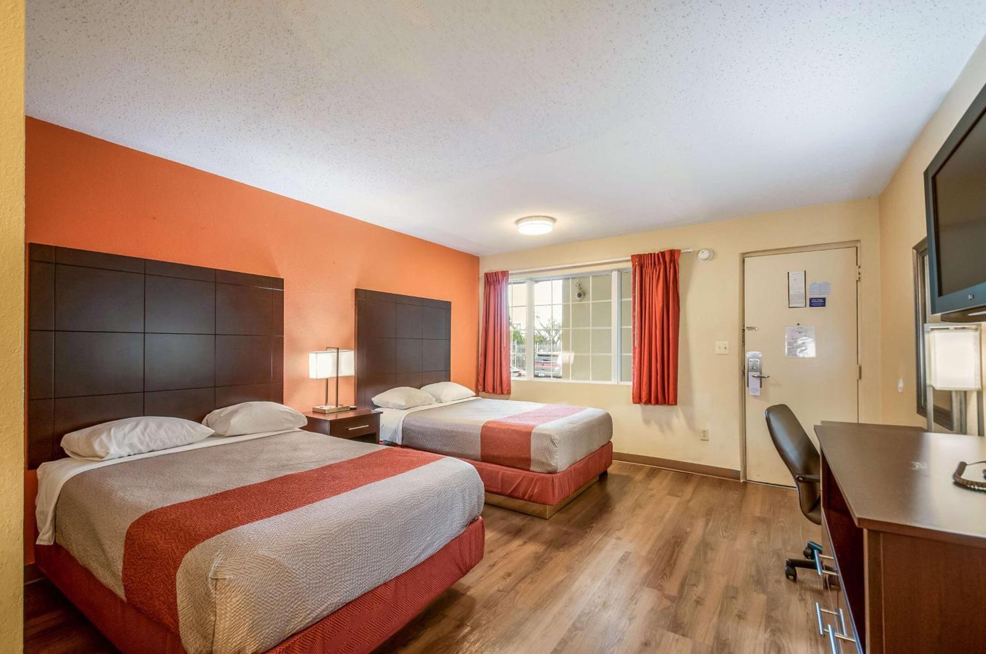 Motel 6-Washington, DC - Convention Center photo 30
