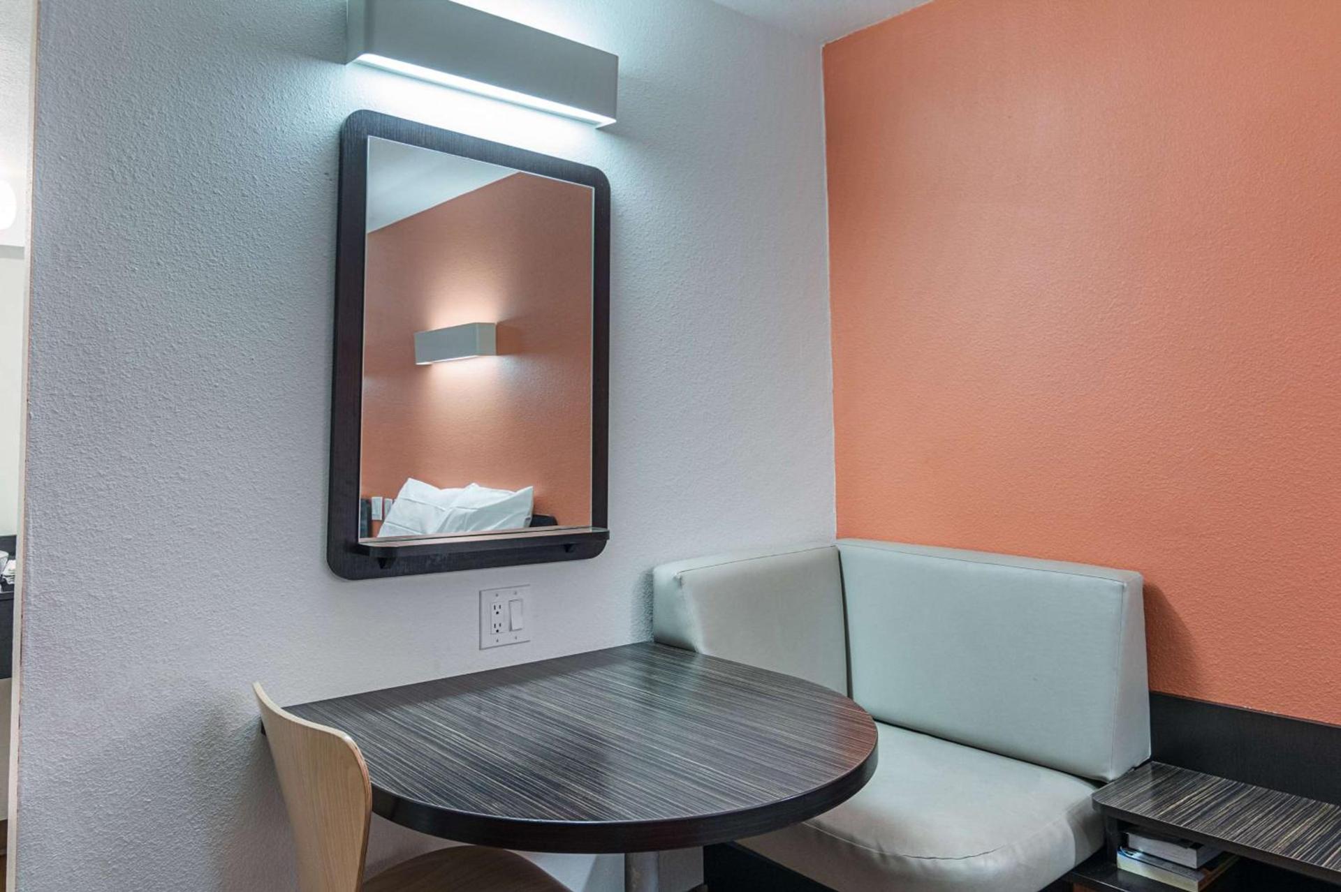 Motel 6-Texarkana, AR photo 12