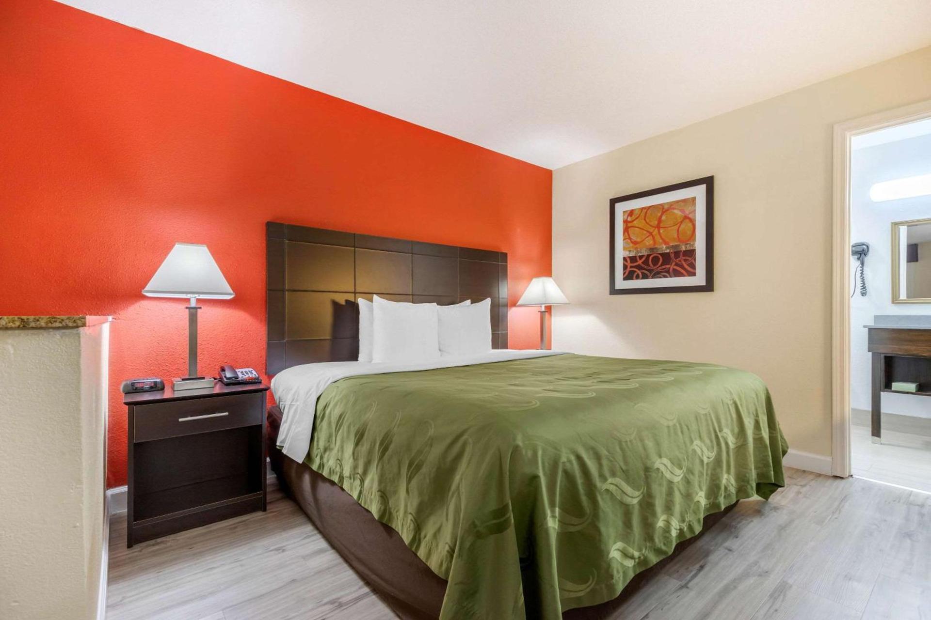Quality Inn & Suites Lexington photo 14