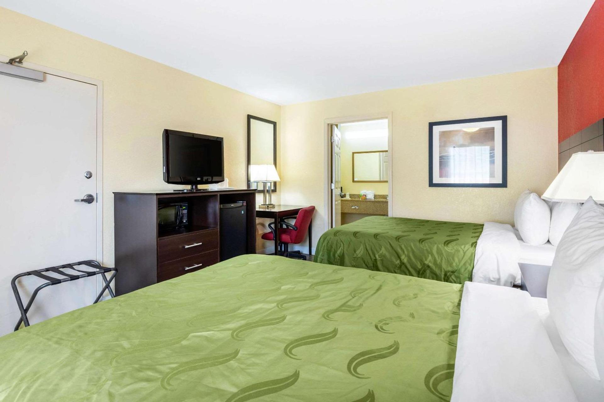 Quality Inn & Suites Lexington photo 8