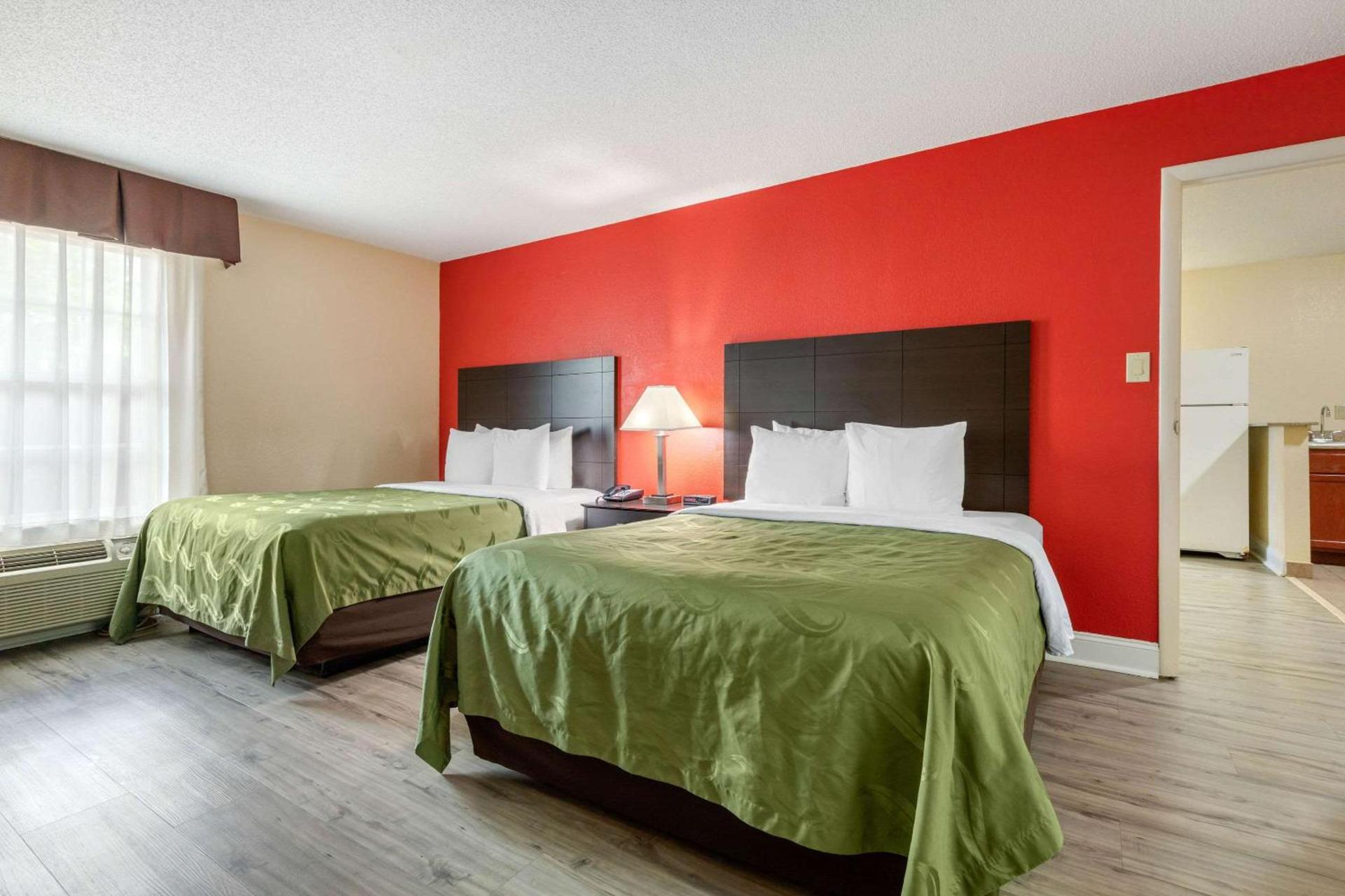 Quality Inn & Suites Lexington photo 17