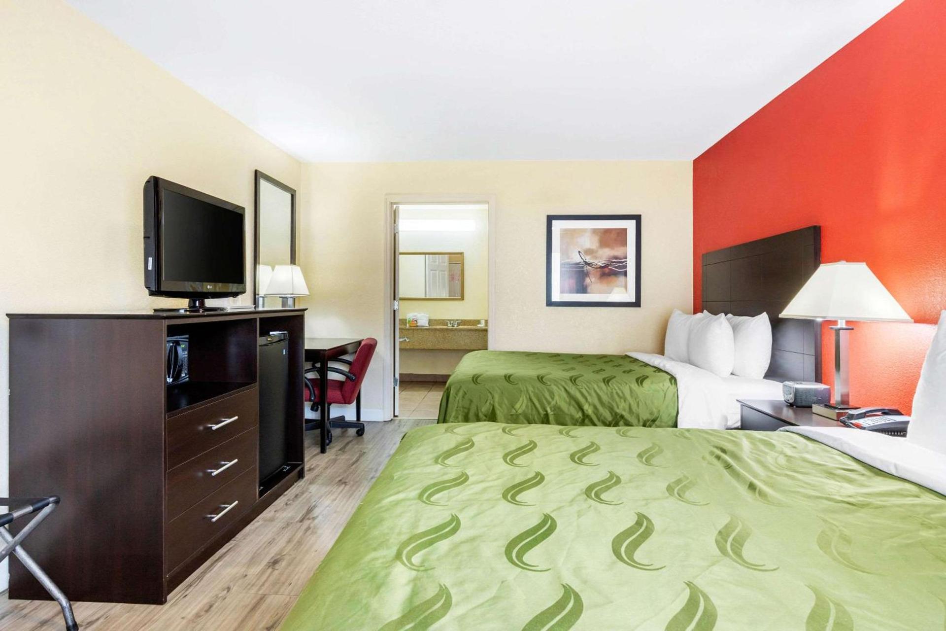 Quality Inn & Suites Lexington photo 7