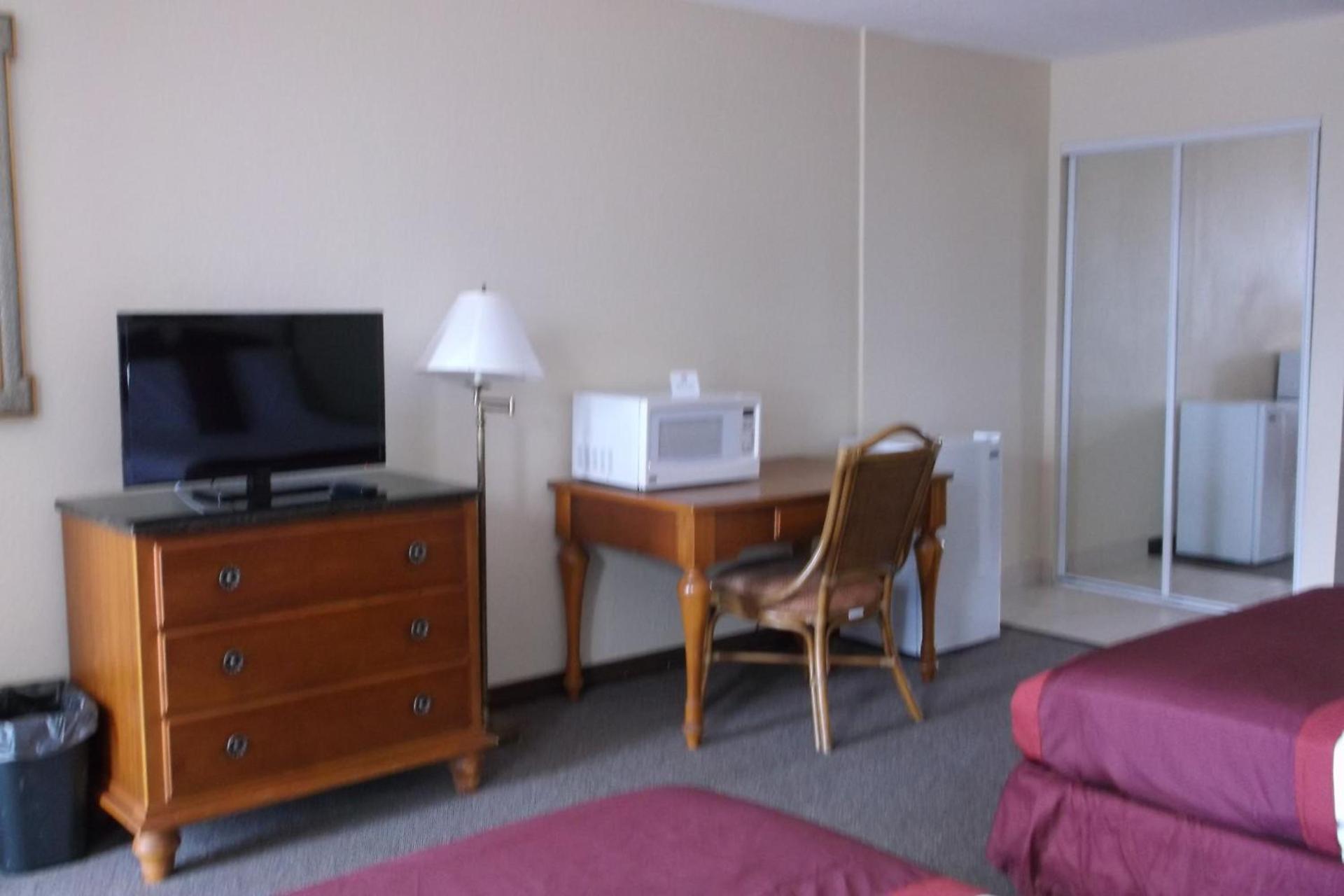 Lakeshore Resort and Marina photo 12