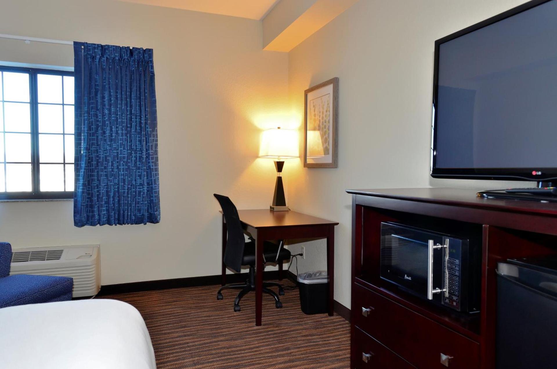 Cobblestone Inn & Suites - Holstein photo 31