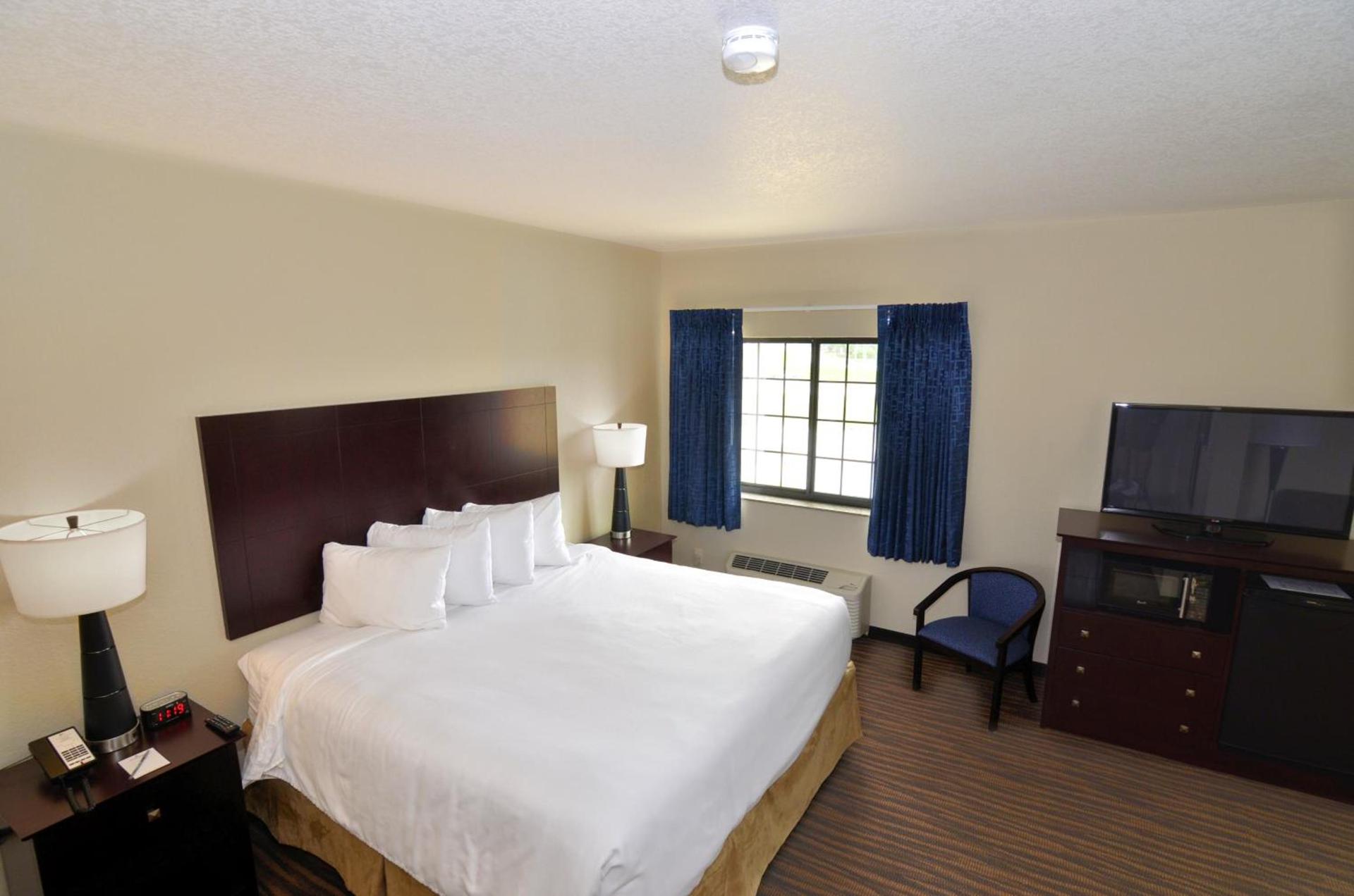 Cobblestone Inn & Suites - Holstein photo 25