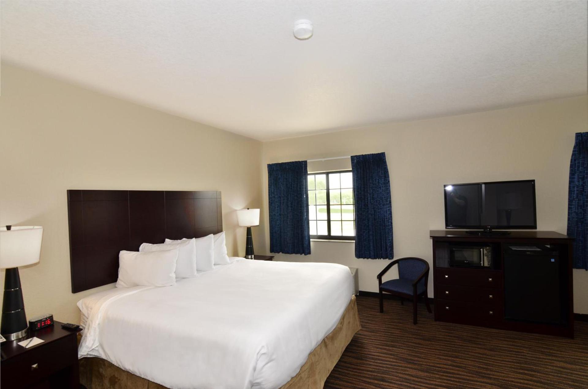 Cobblestone Inn & Suites - Holstein photo 26