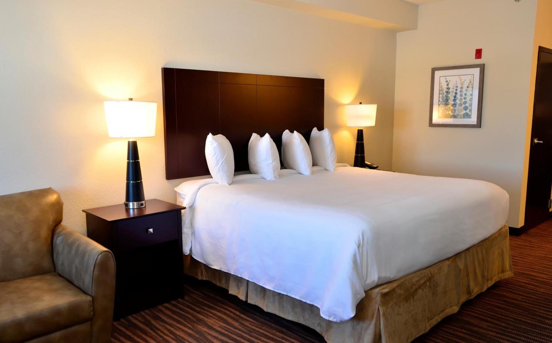 Cobblestone Inn & Suites - Holstein photo 9