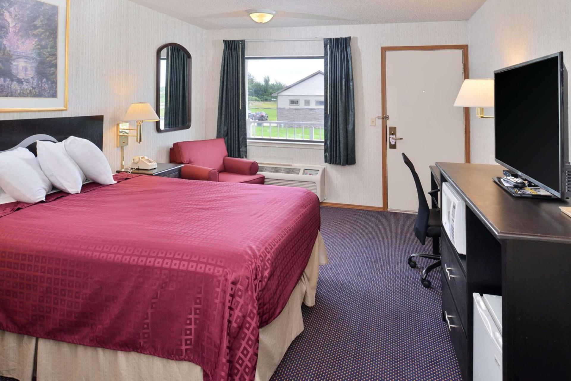Americas Best Value Inn Knob Noster photo 18
