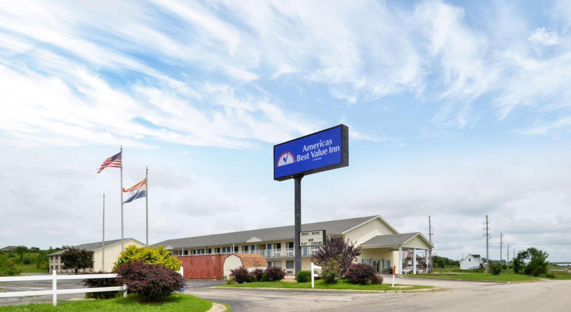 Americas Best Value Inn Knob Noster photo 1