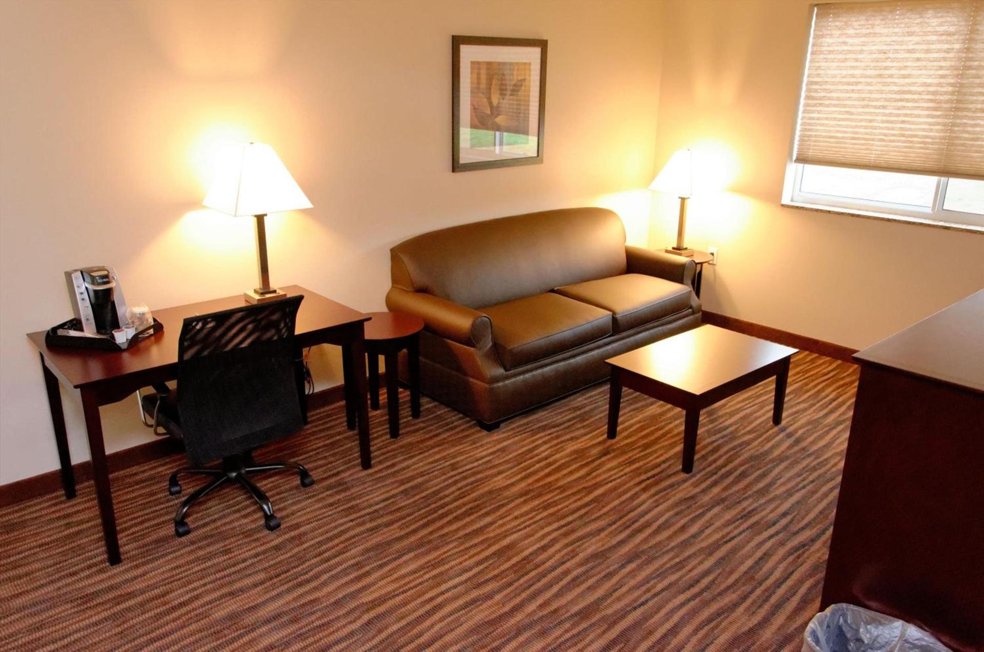 Cobblestone Inn & Suites Fort Madison photo 11
