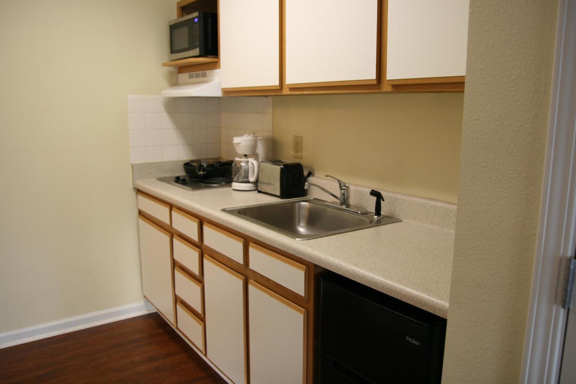 Affordable Suites Rocky Mount photo 3