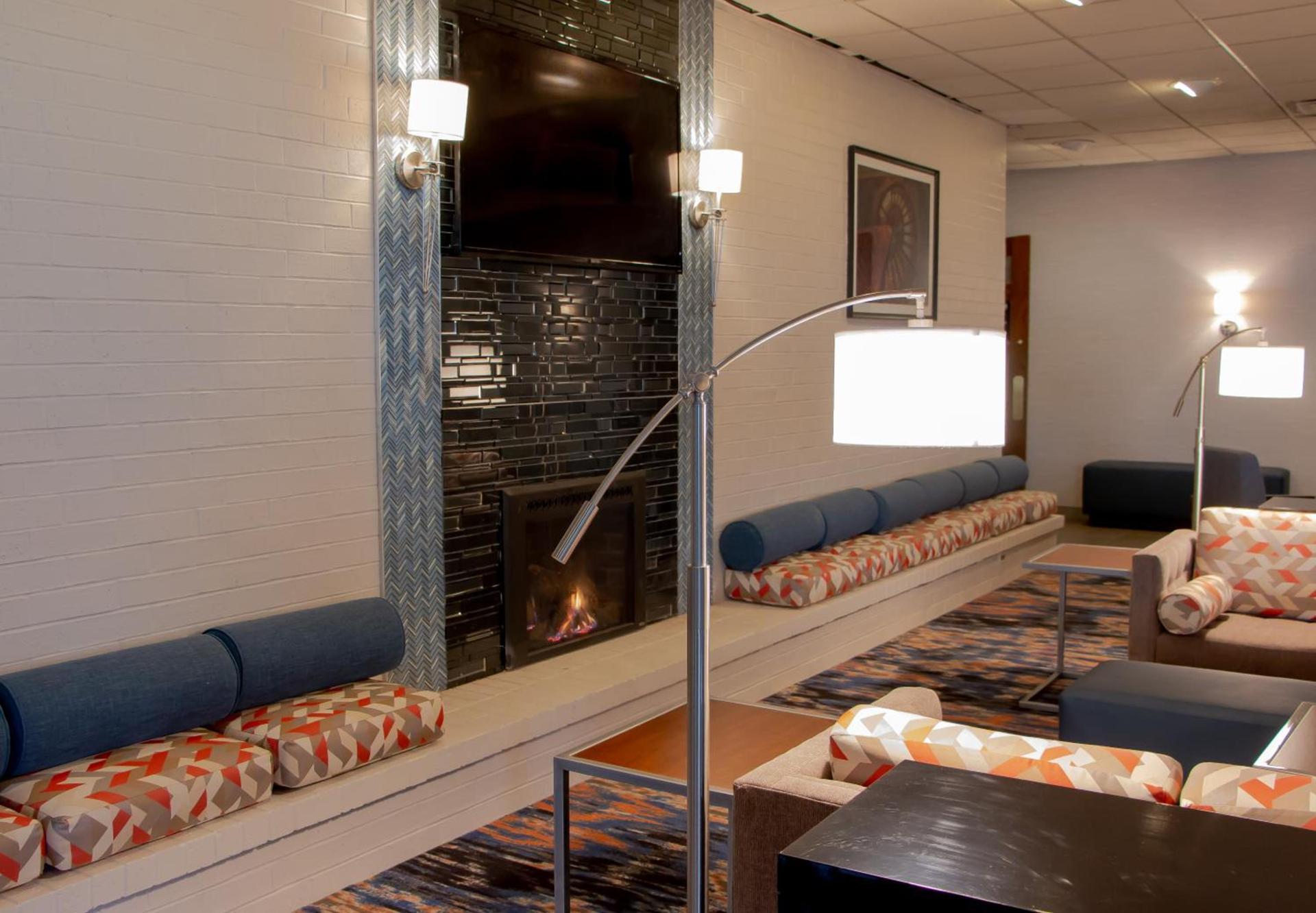 Radisson Hotel and Conference Center Fond du Lac photo 27