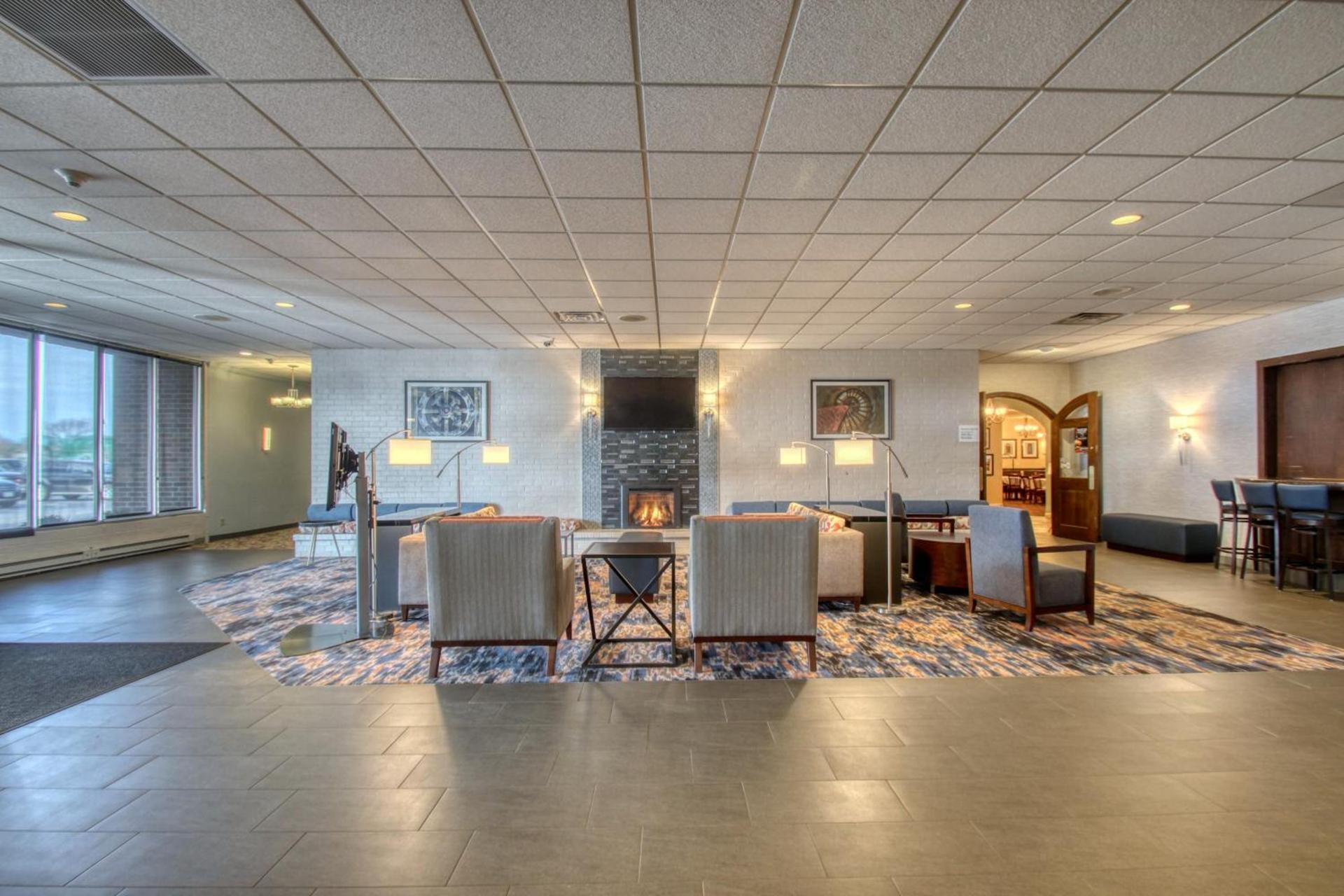 Radisson Hotel and Conference Center Fond du Lac photo 79