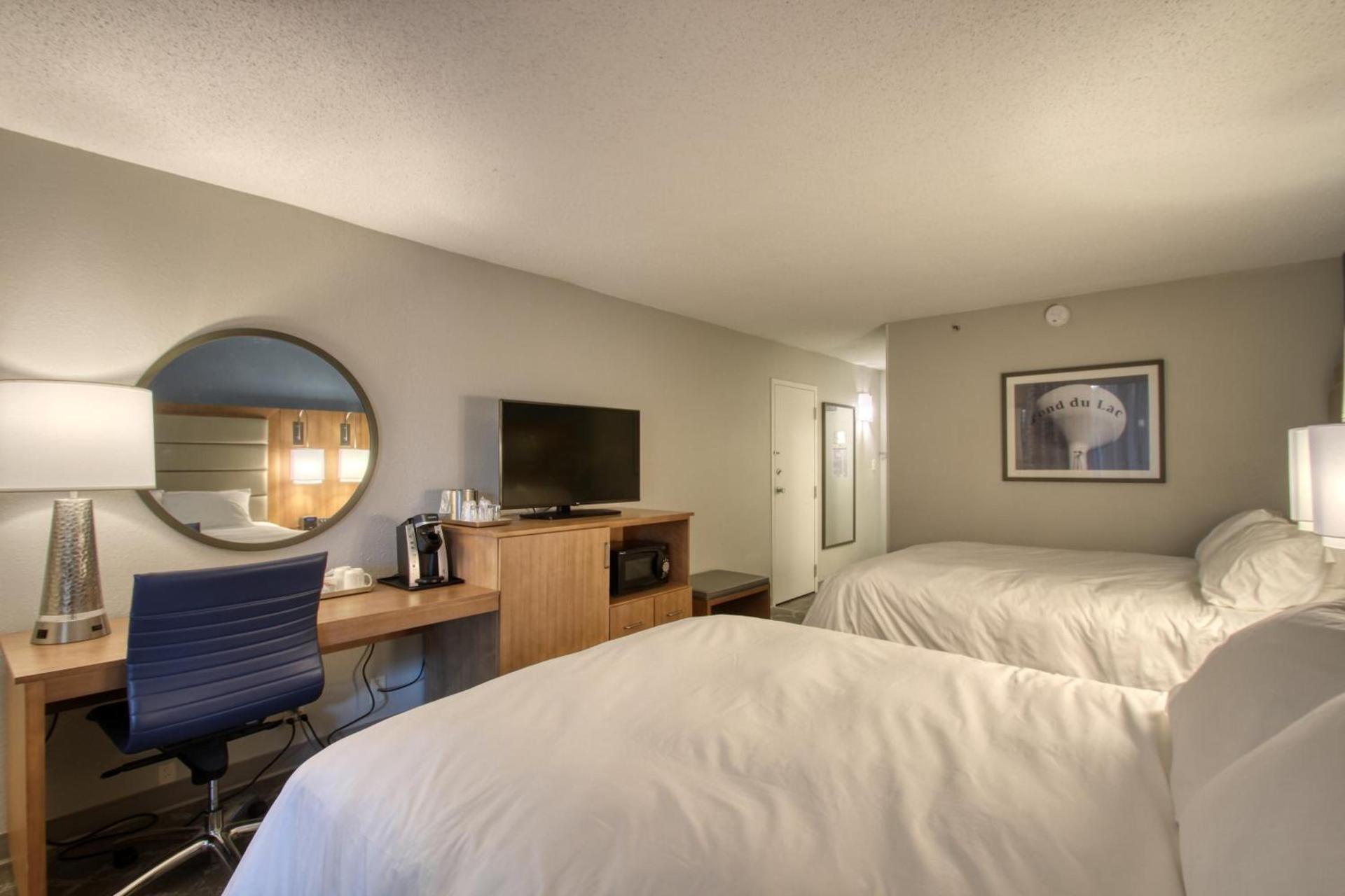 Radisson Hotel and Conference Center Fond du Lac photo 80