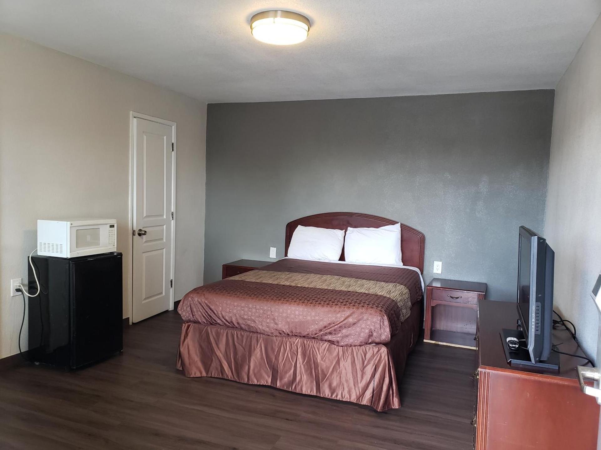 Classic Inn and Suites photo 6