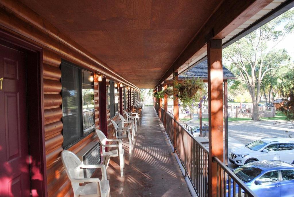 Austin's Chuckwagon Motel photo 10