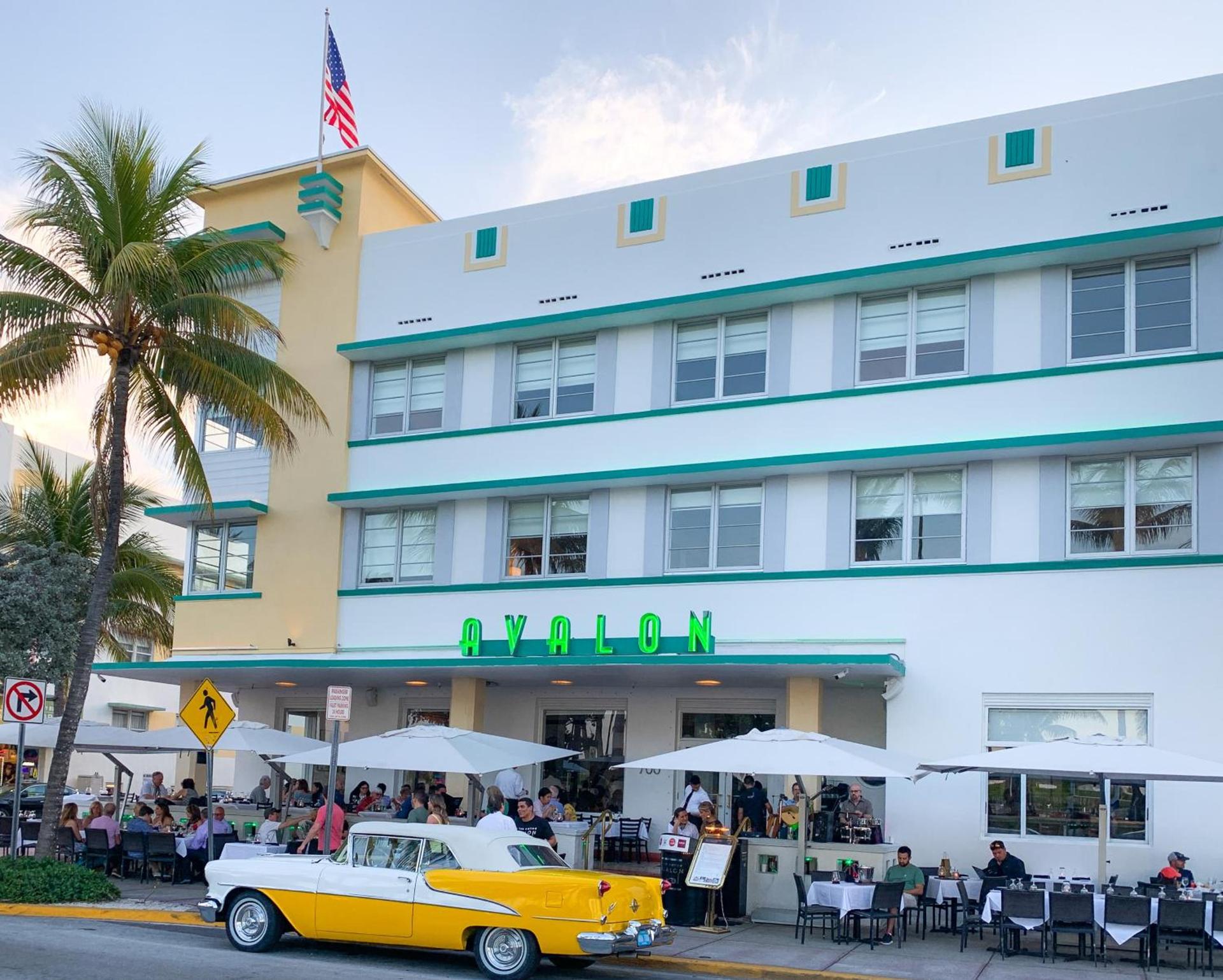 Avalon Hotel photo 18