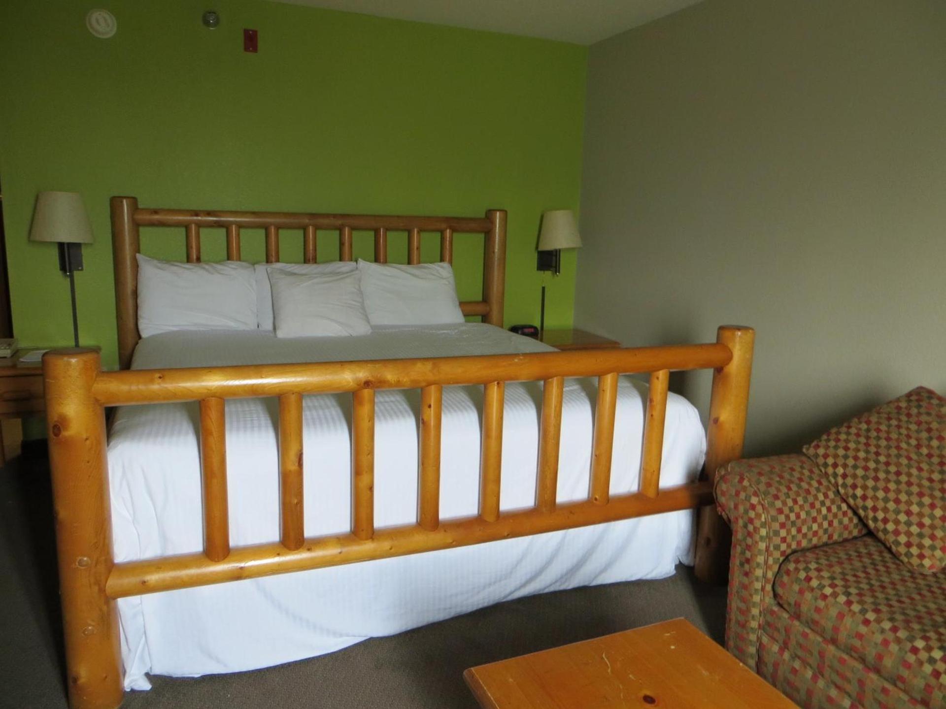 Super 8 by Wyndham Davenport photo 34