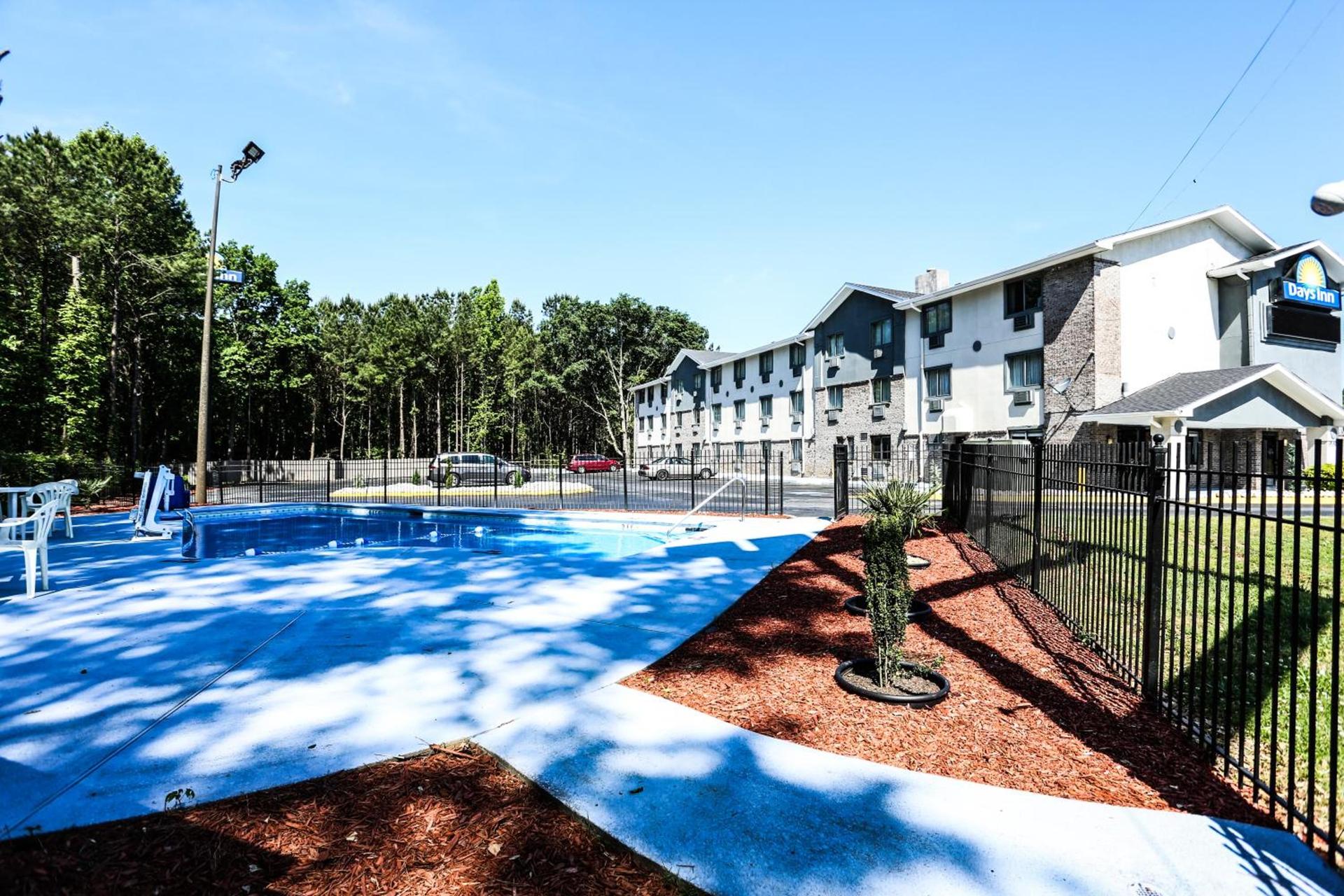 Super 8 by Wyndham Villa Rica photo 32