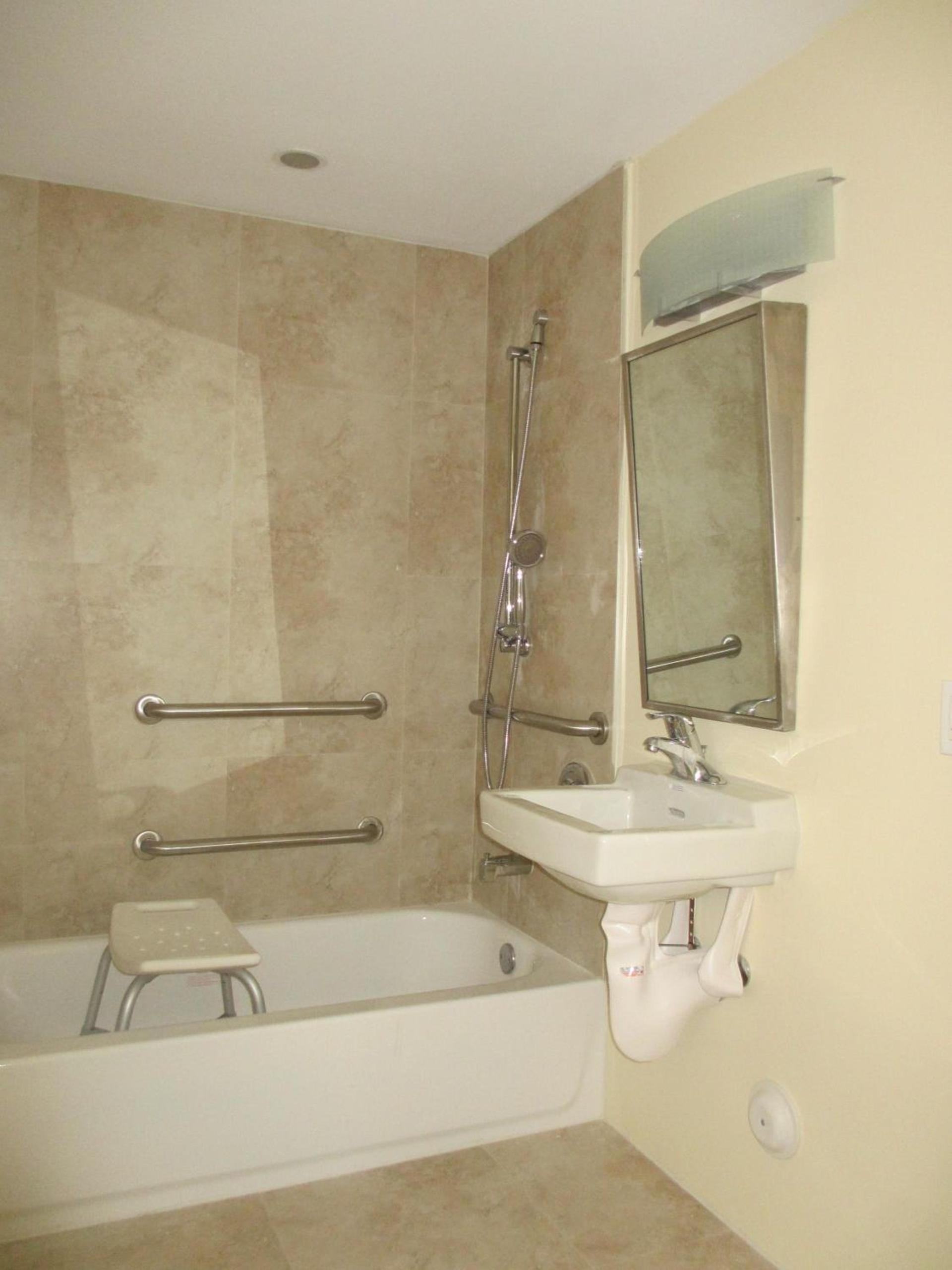 Westover Arms Hotel photo 47