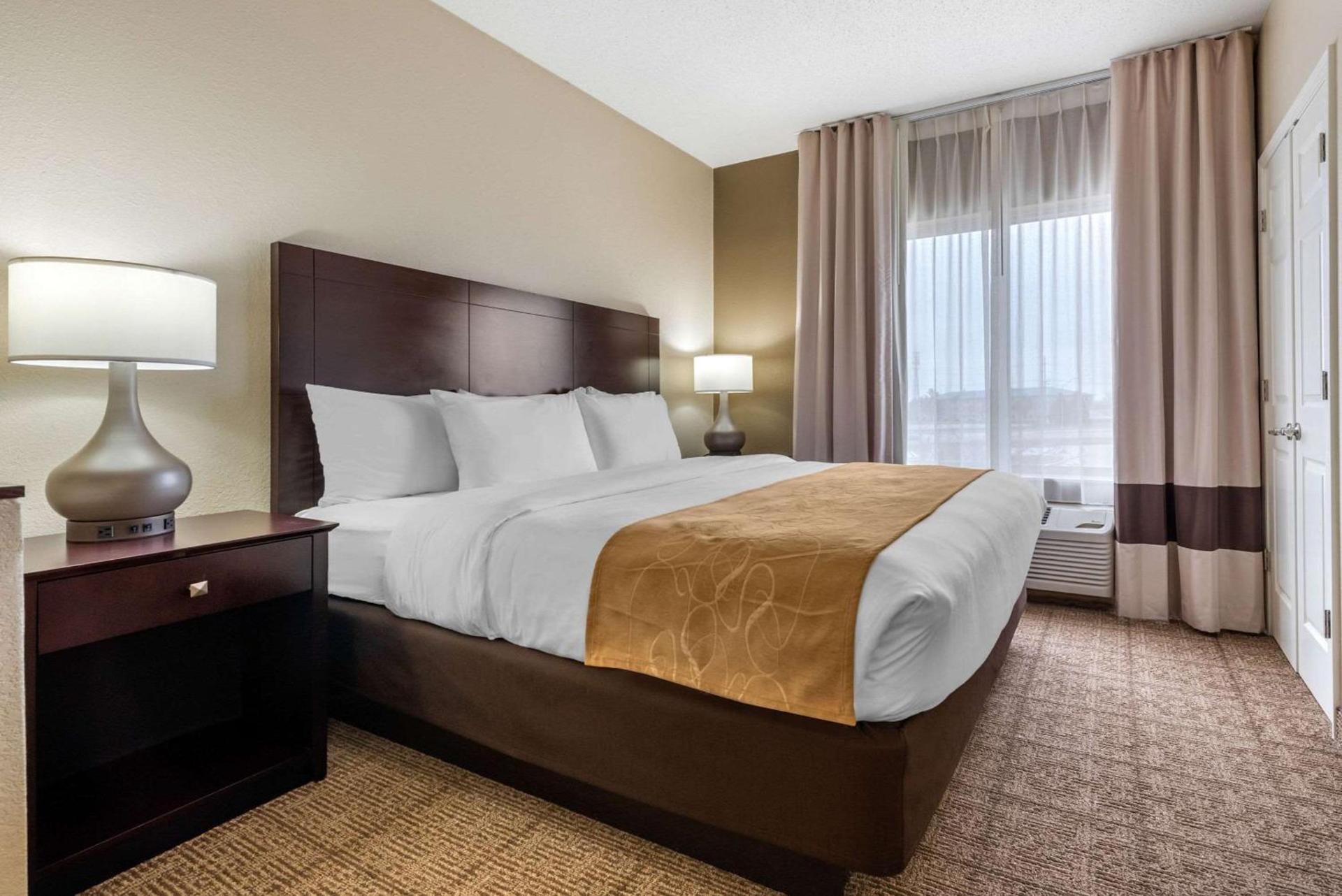 Comfort Suites Lafayette University Area photo 24