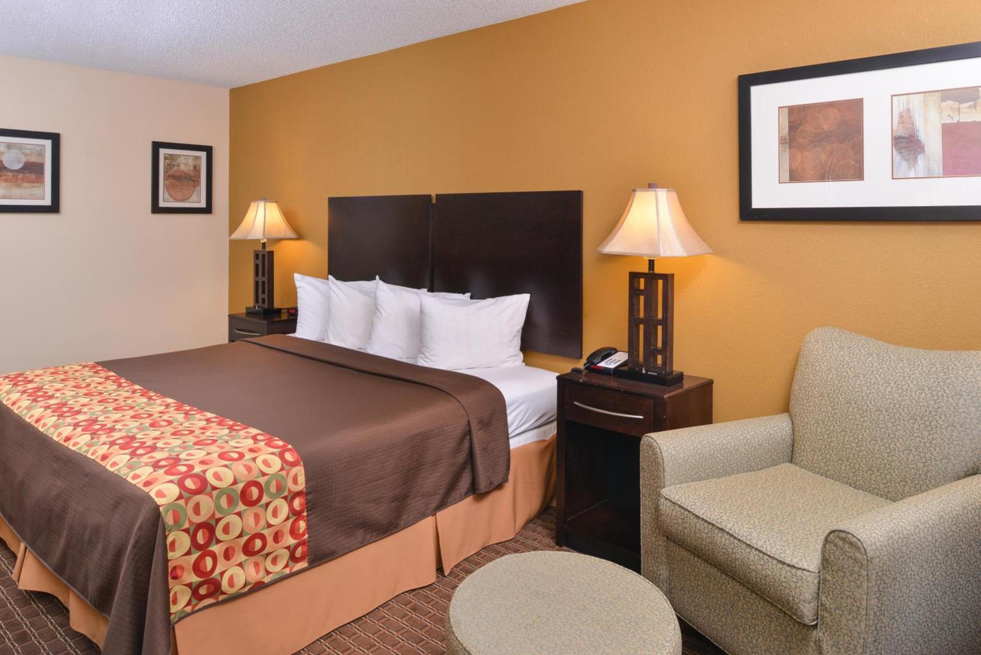 Americas Best Value Inn Tupelo Barnes Crossing photo 27