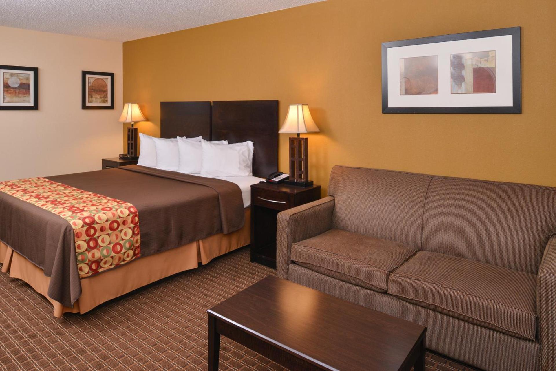 Americas Best Value Inn Tupelo Barnes Crossing photo 25
