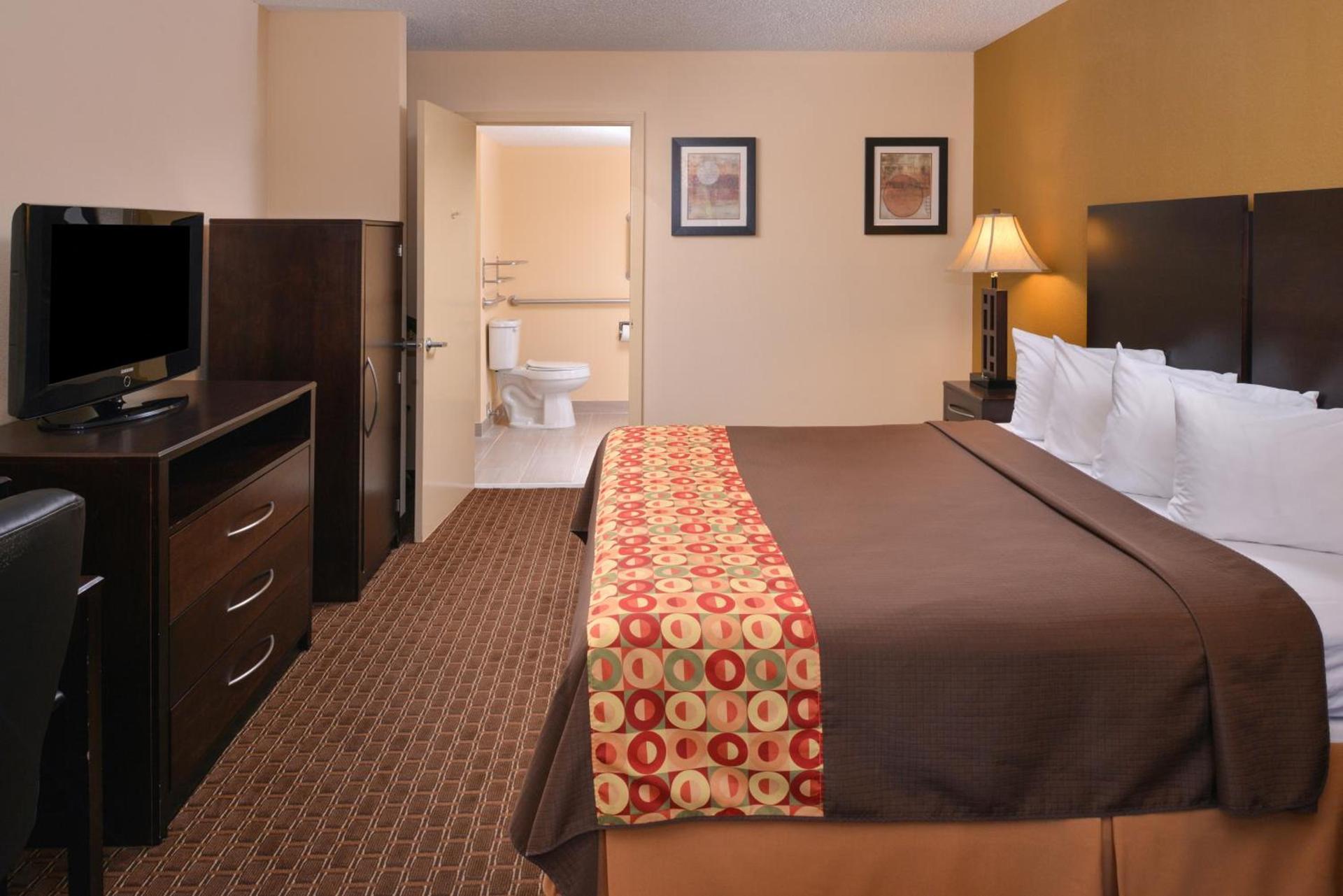 Americas Best Value Inn Tupelo Barnes Crossing photo 23