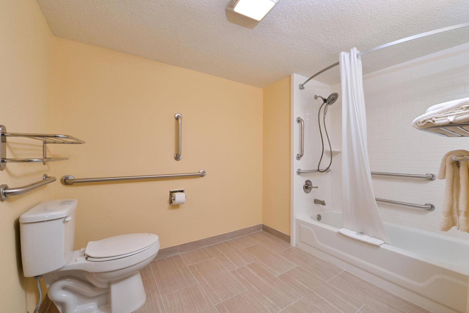 Americas Best Value Inn Tupelo Barnes Crossing photo 17