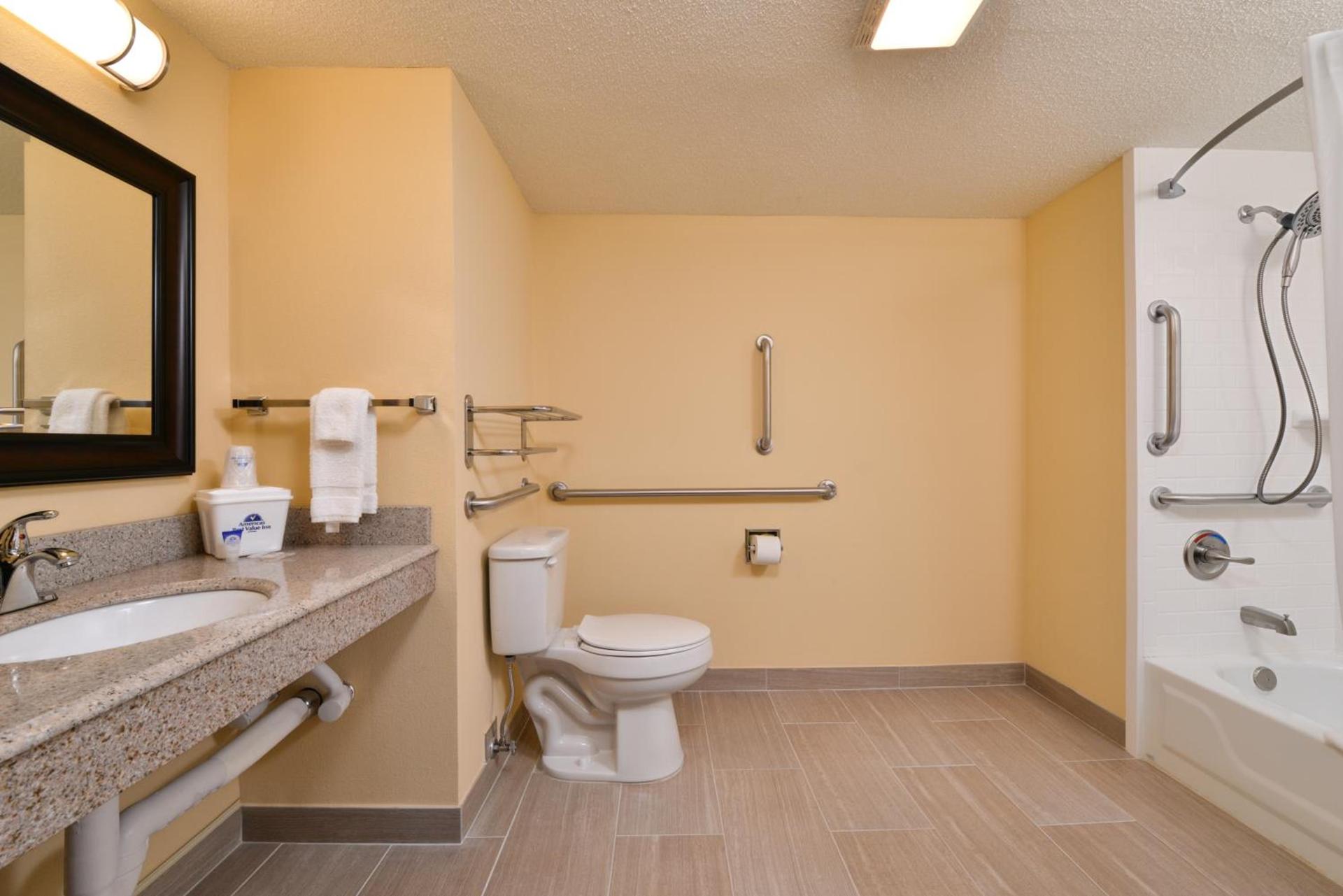 Americas Best Value Inn Tupelo Barnes Crossing photo 16