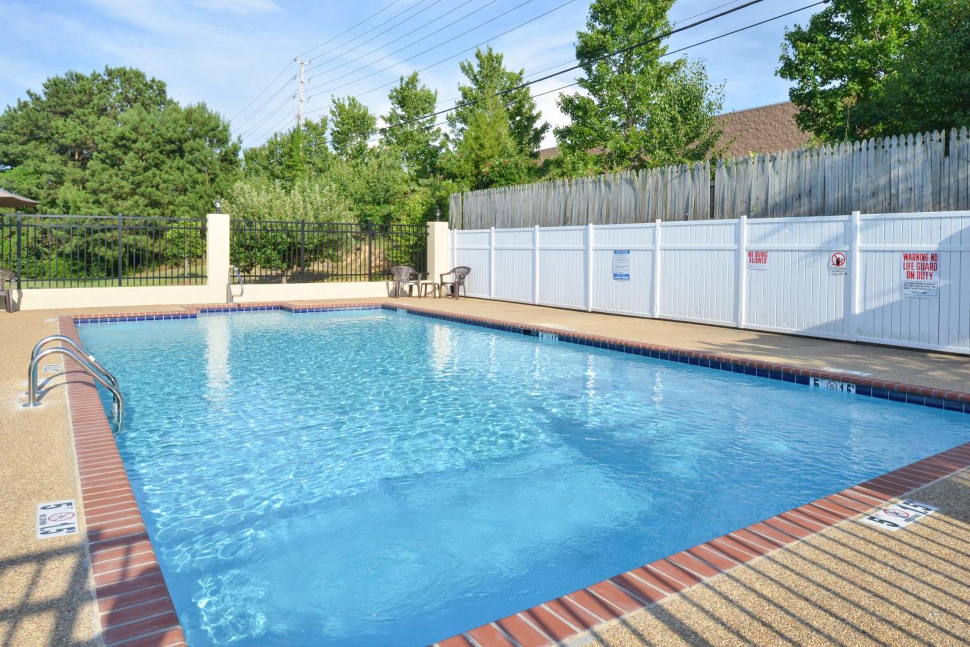 Americas Best Value Inn Tupelo Barnes Crossing photo 7
