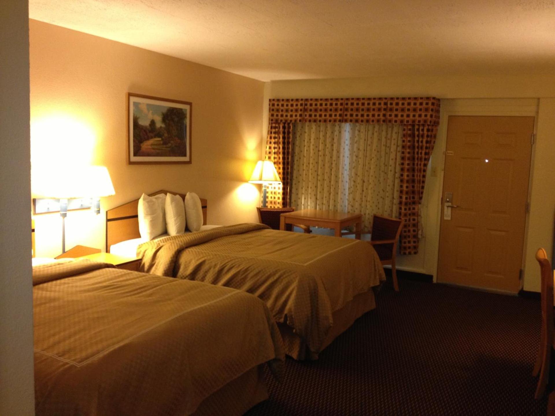 Virginia Inn photo 13