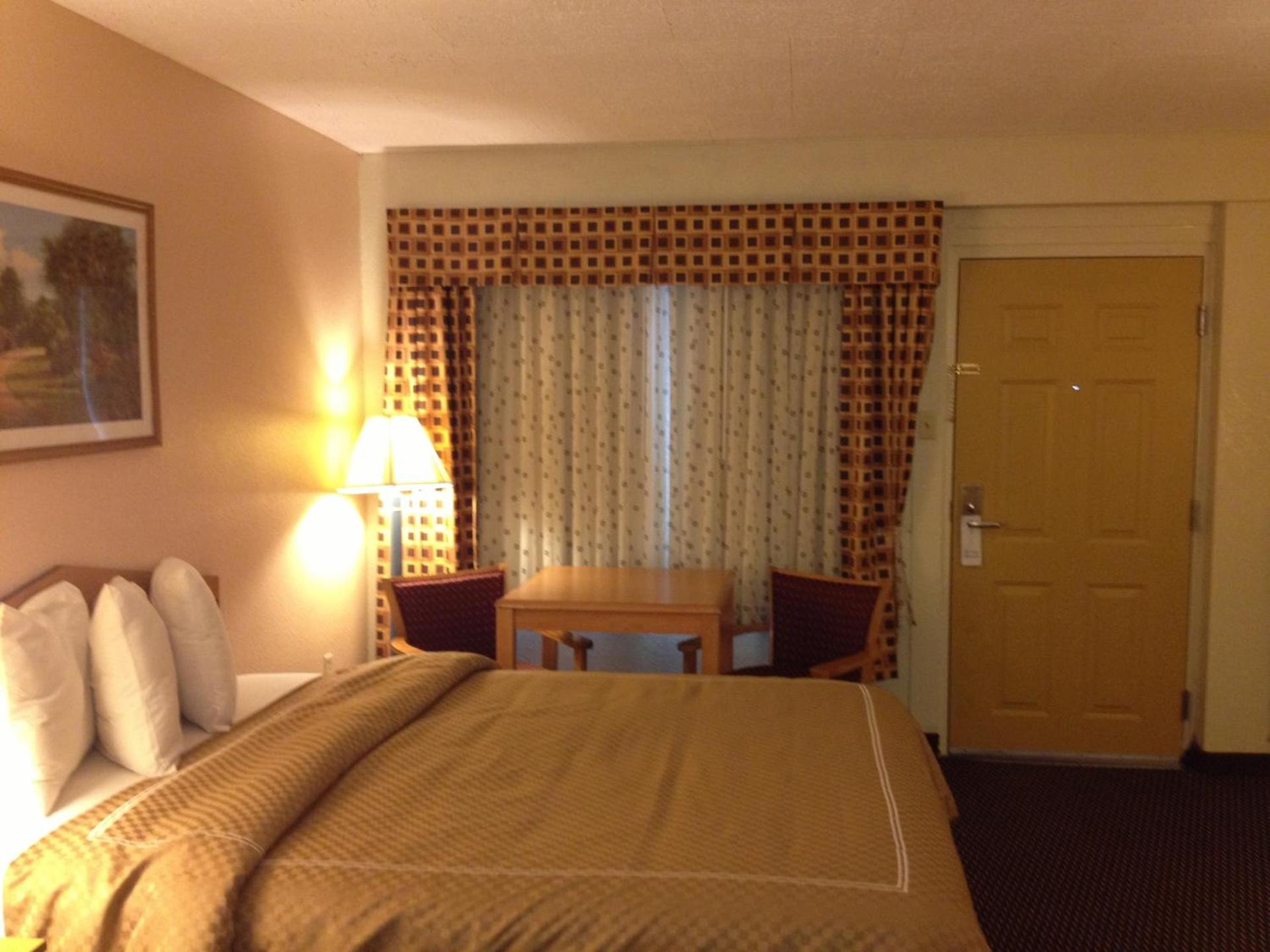 Virginia Inn photo 7
