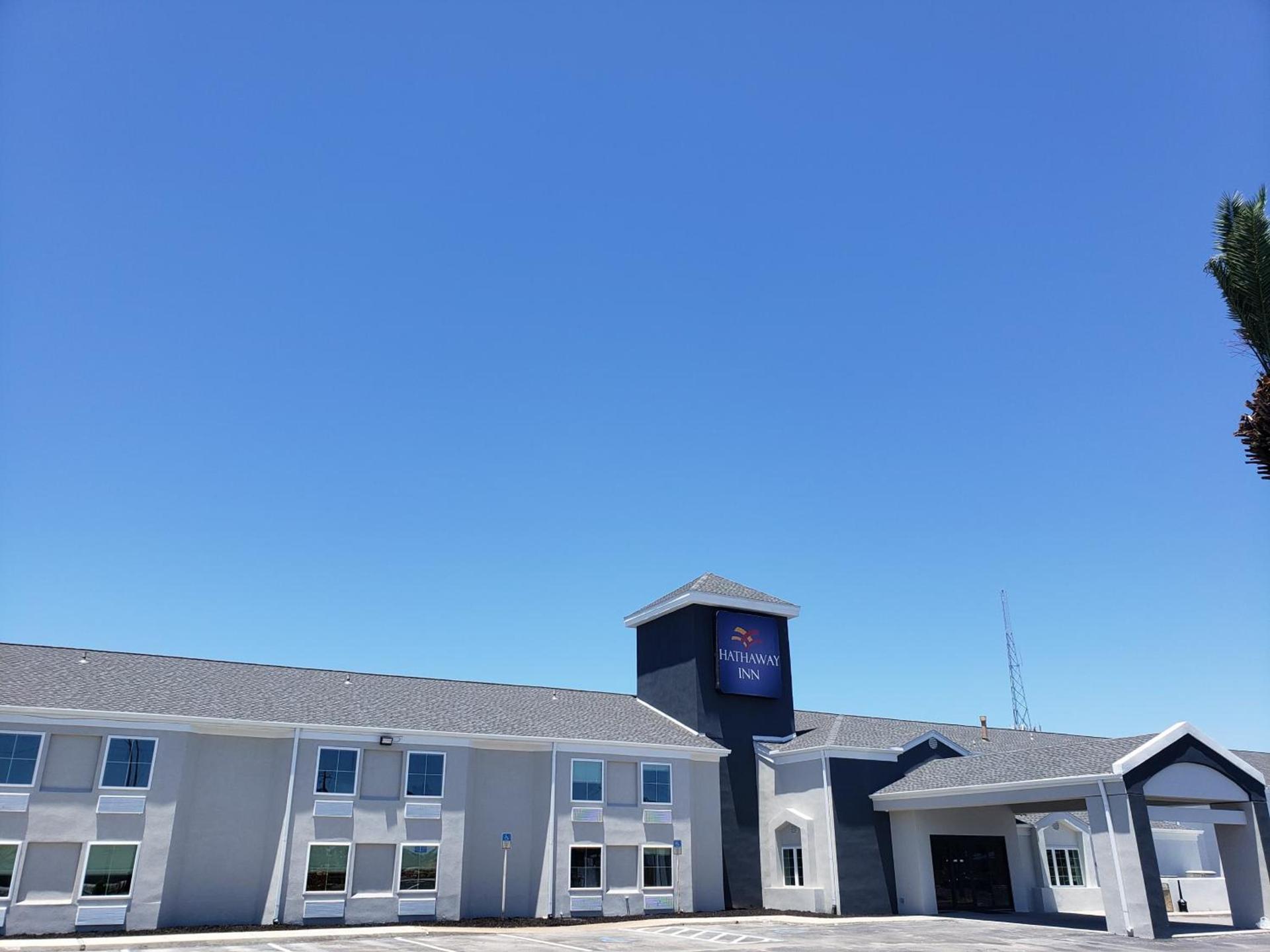 Hathaway Inn — hotel in Panama City